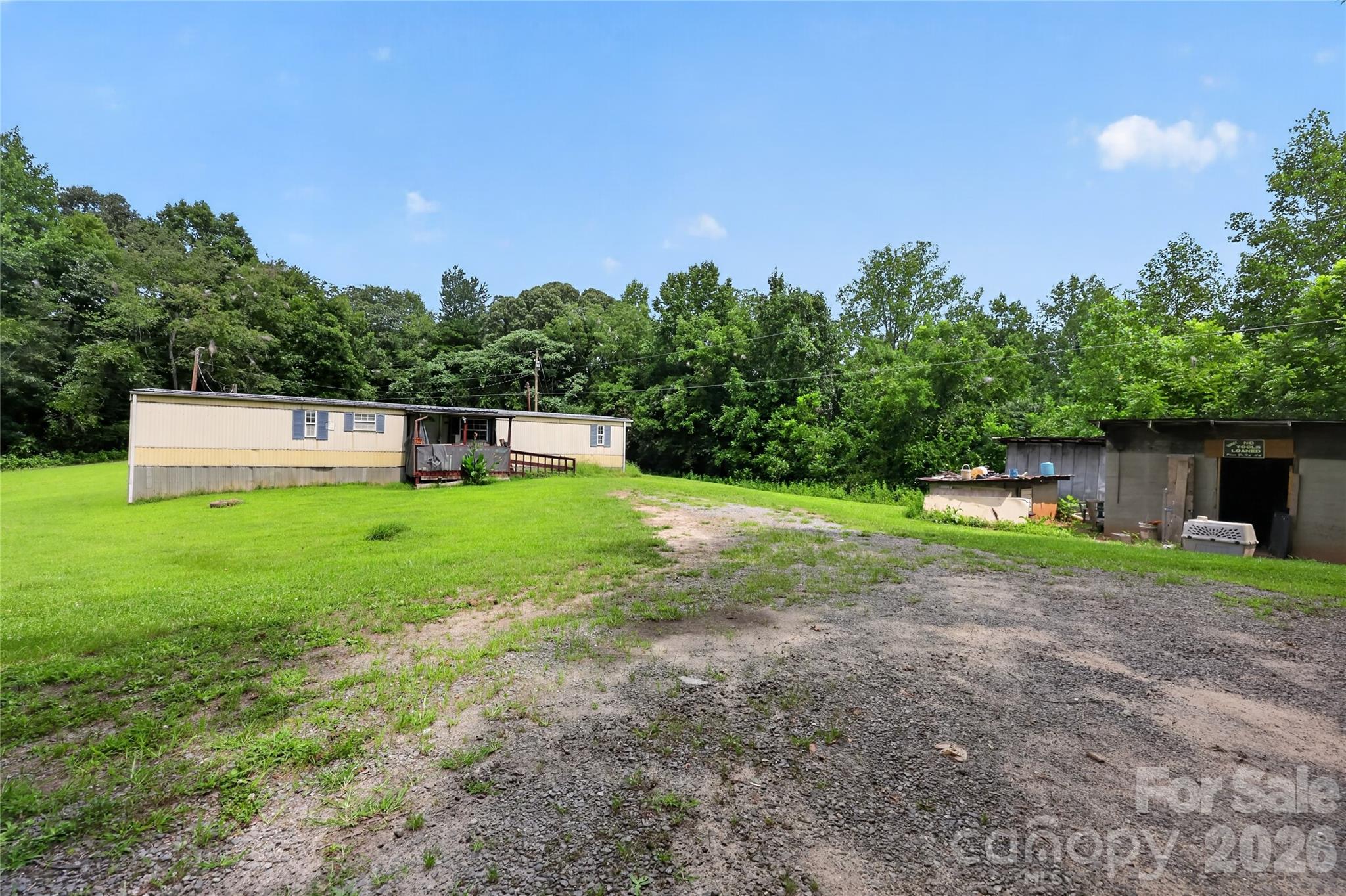5146 Gross Road Property Photo 8