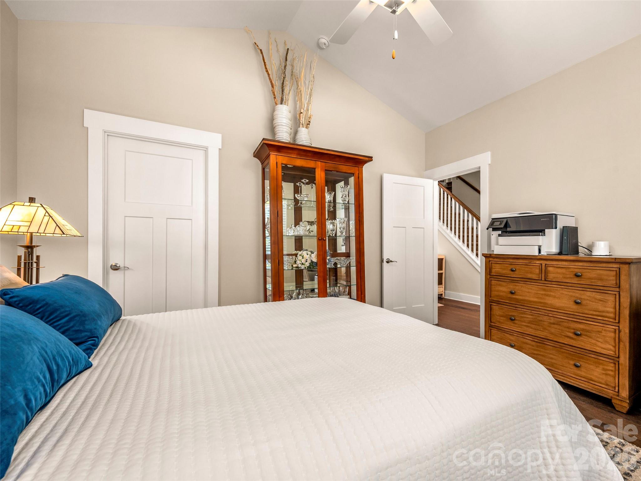 217 Hogans View Circle Property Photo 7