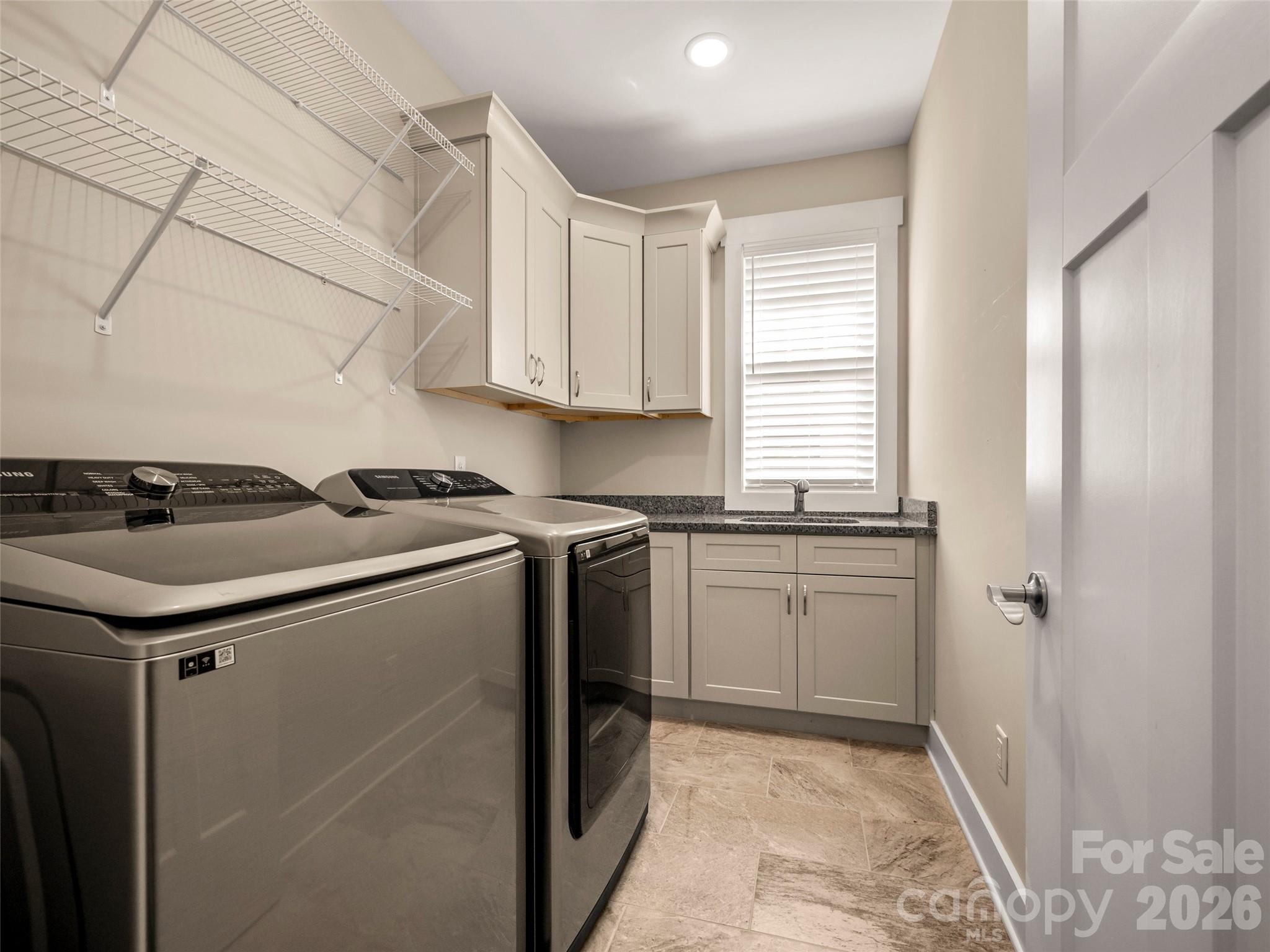 217 Hogans View Circle Property Photo 28