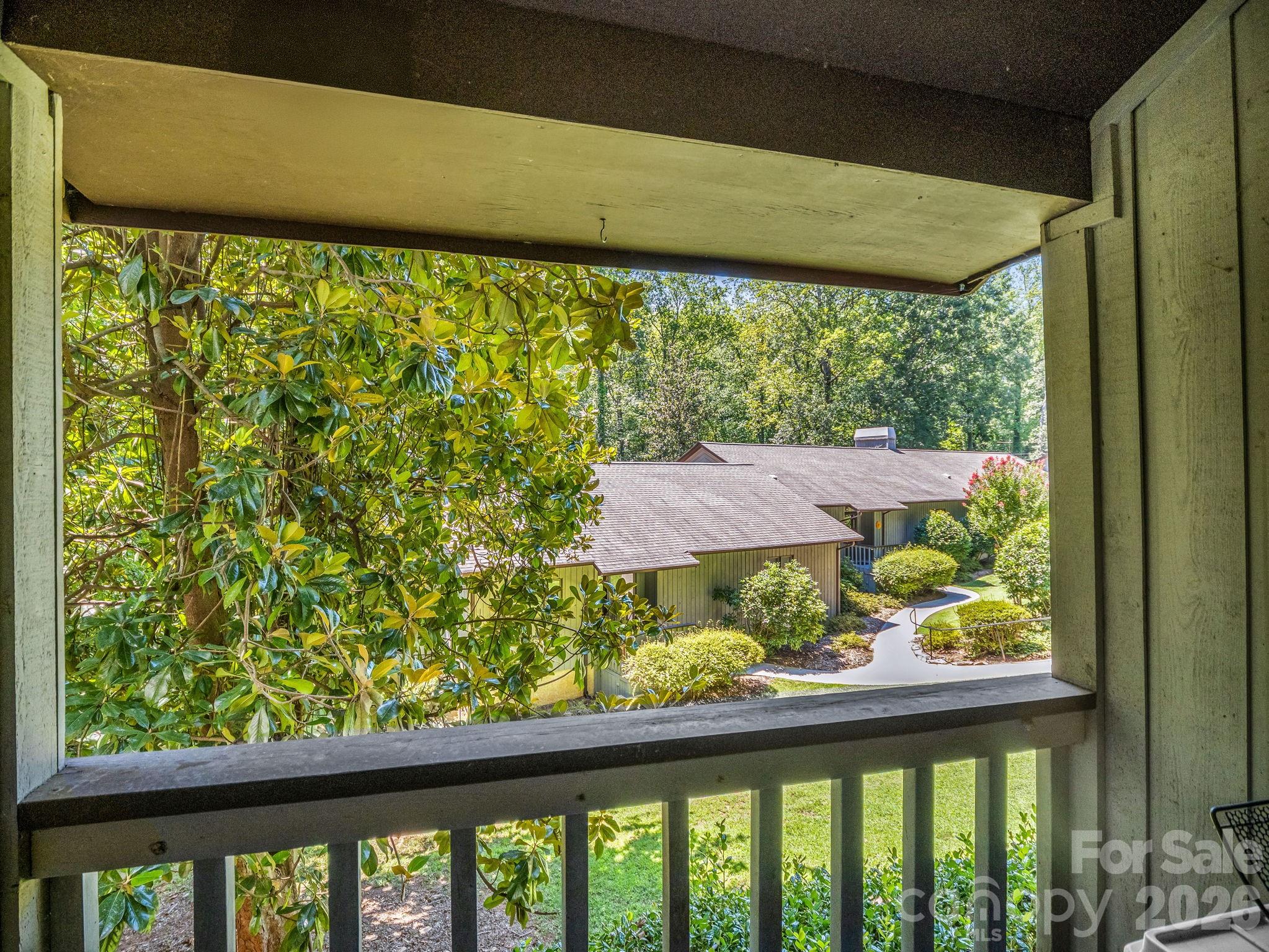 335 Melrose Avenue 111 Property Photo 19