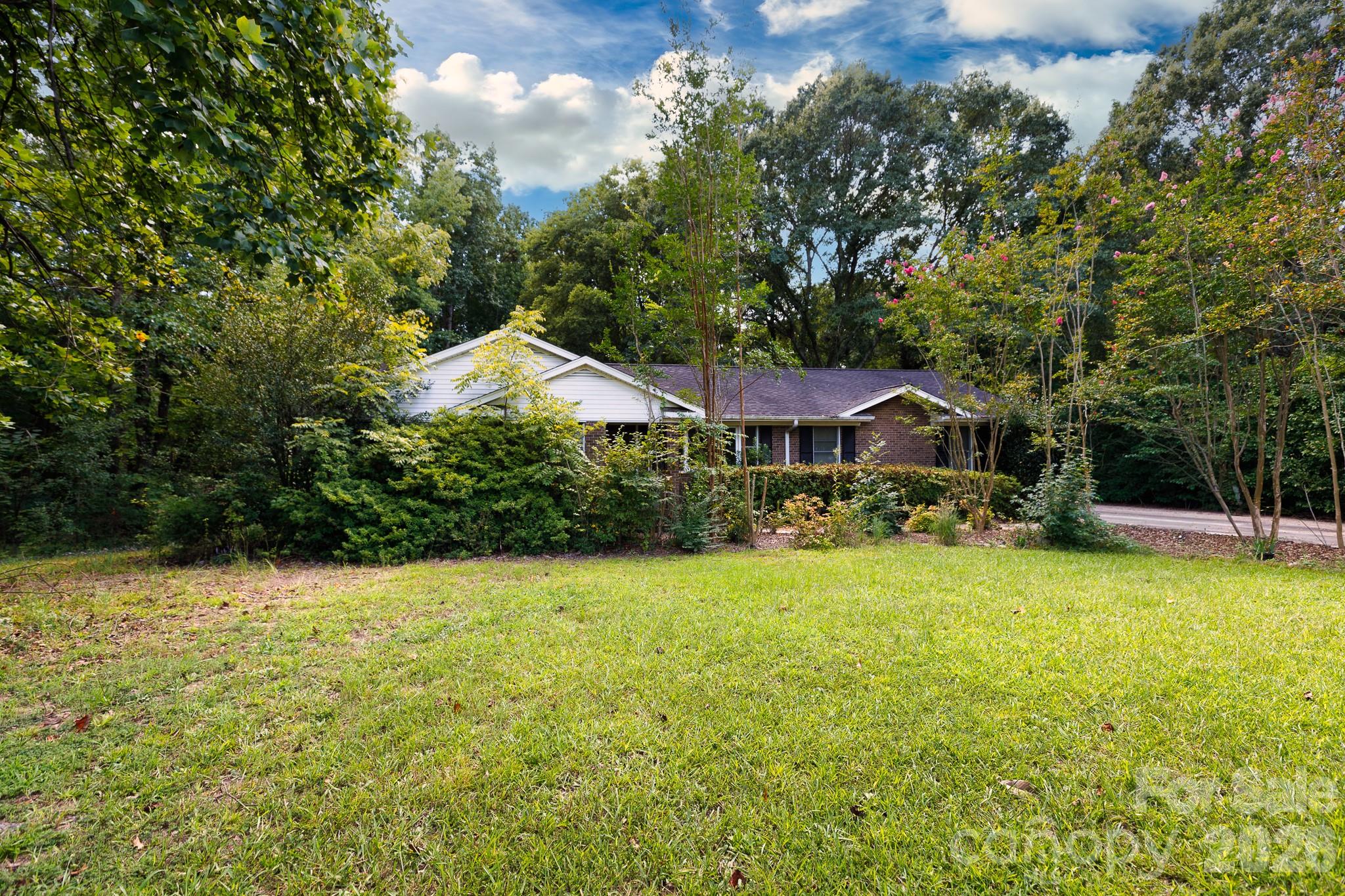 3550 Tree Line Drive Property Photo 2
