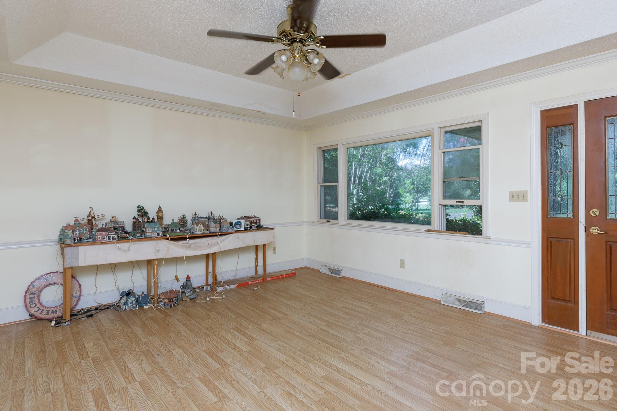 3550 Tree Line Drive Property Photo 7