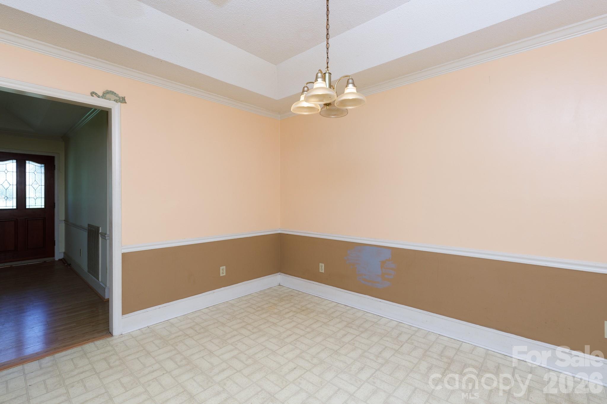 3550 Tree Line Drive Property Photo 9