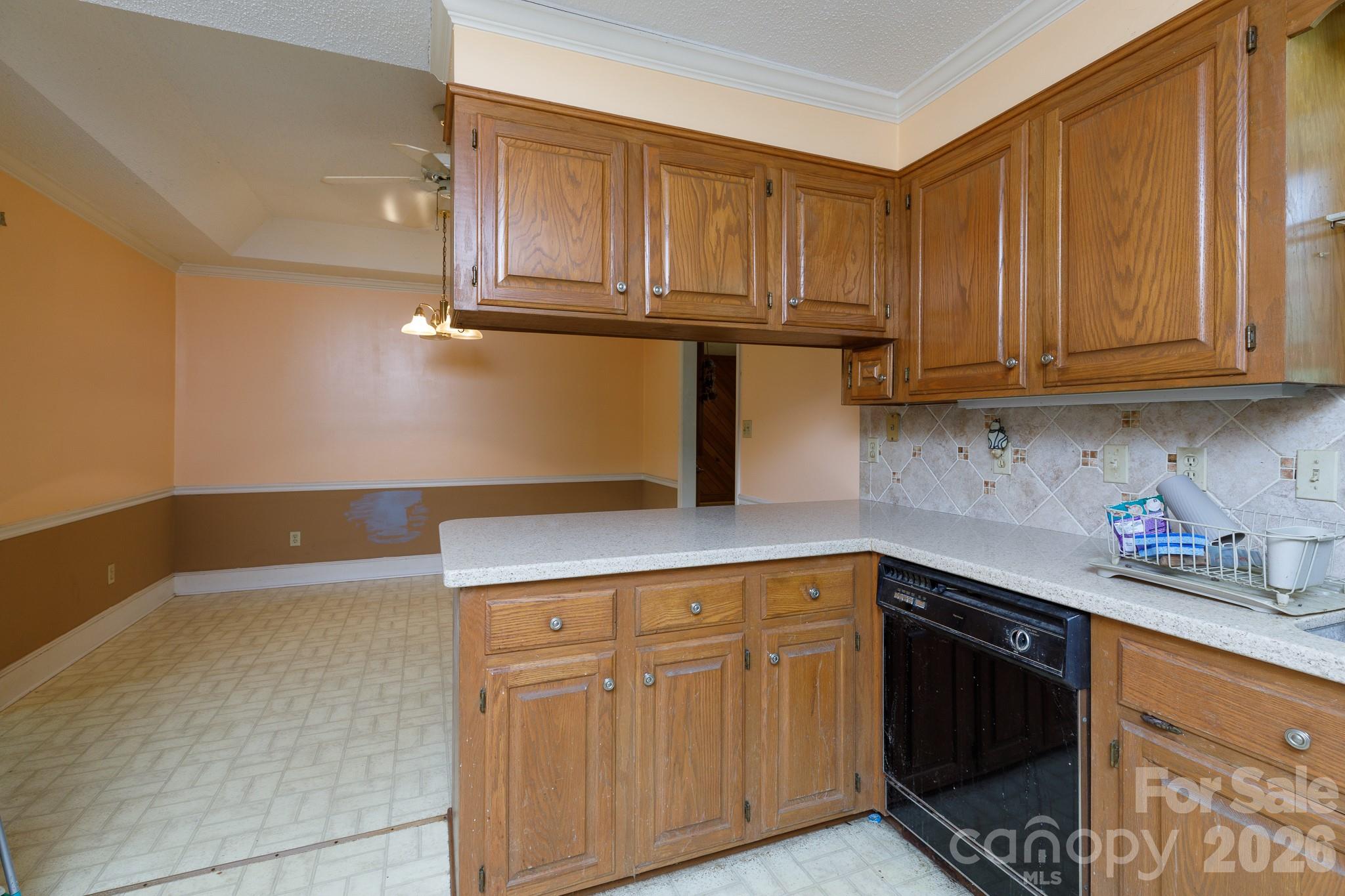 3550 Tree Line Drive Property Photo 10