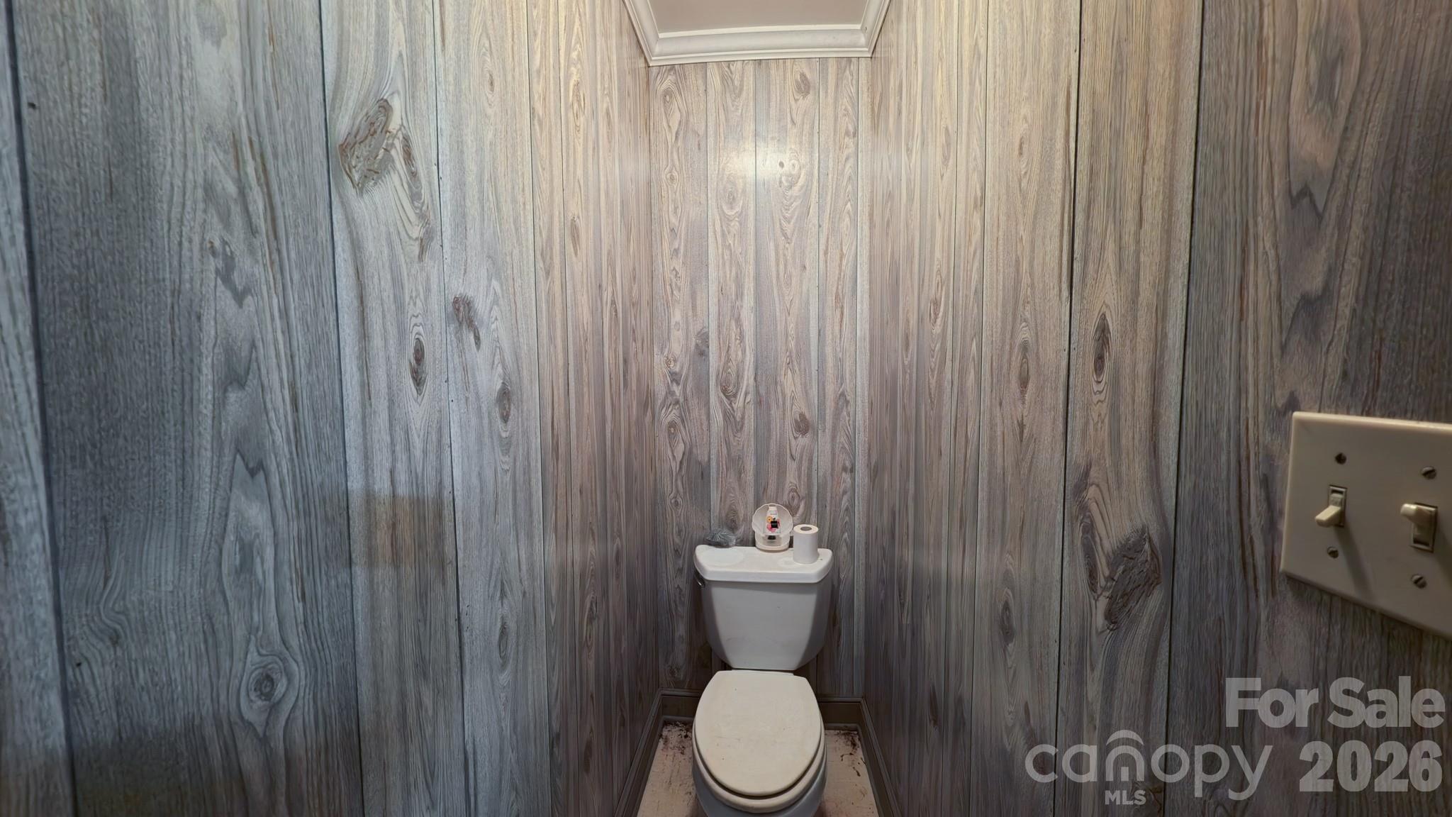 3550 Tree Line Drive Property Photo 24