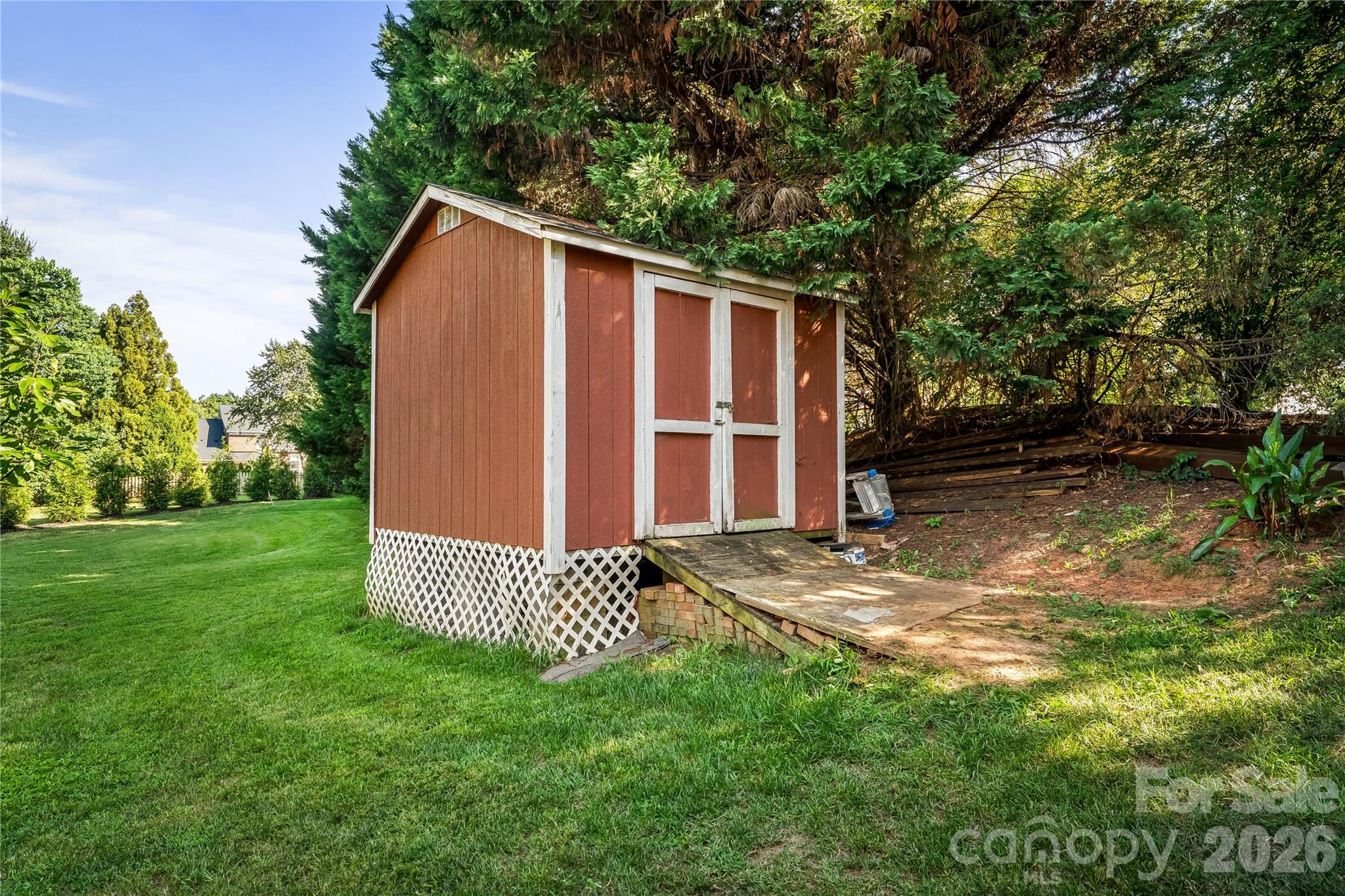 21717 Shoveller Court Property Photo 33