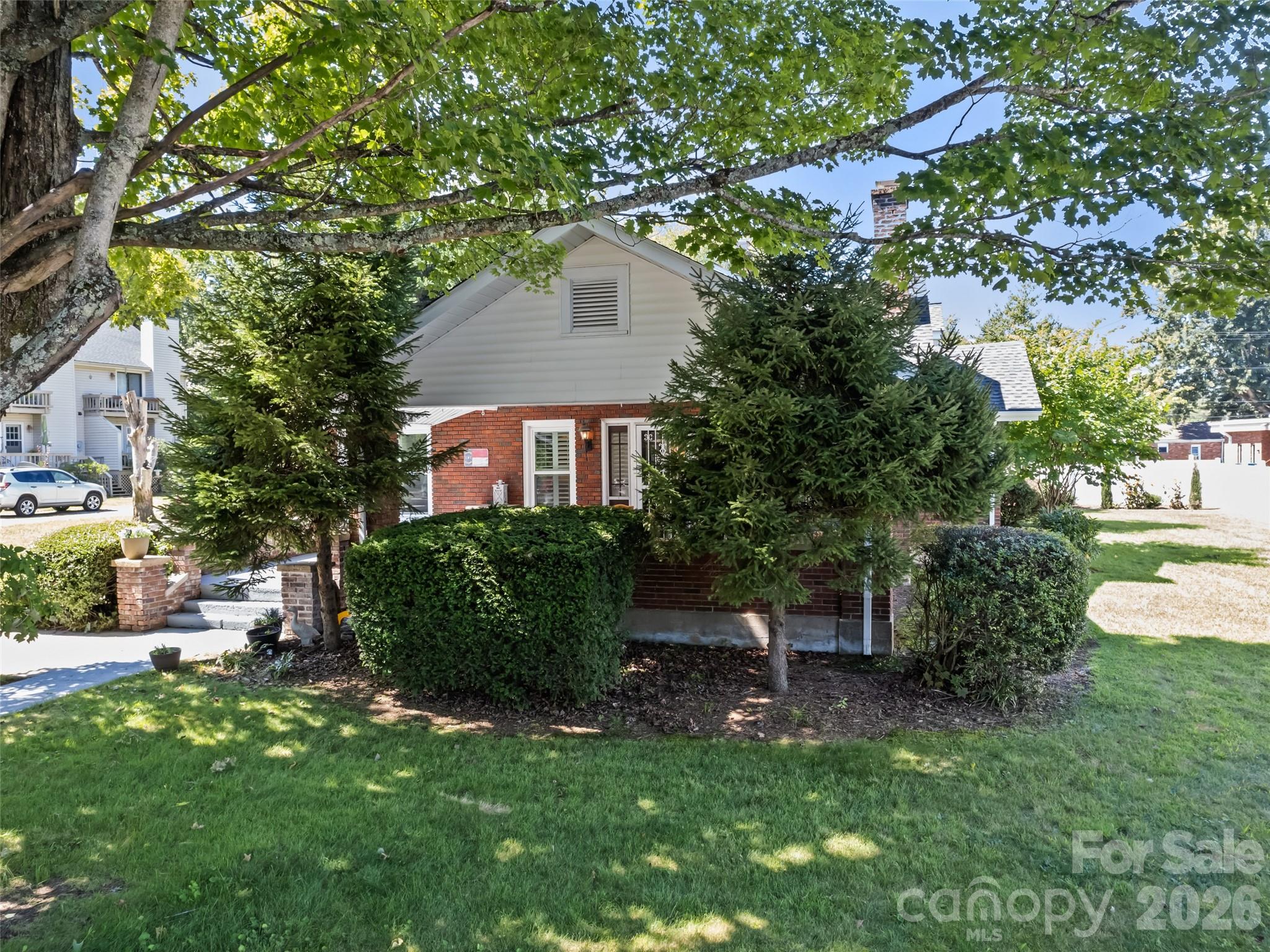 50 Epsom Street Property Photo 3