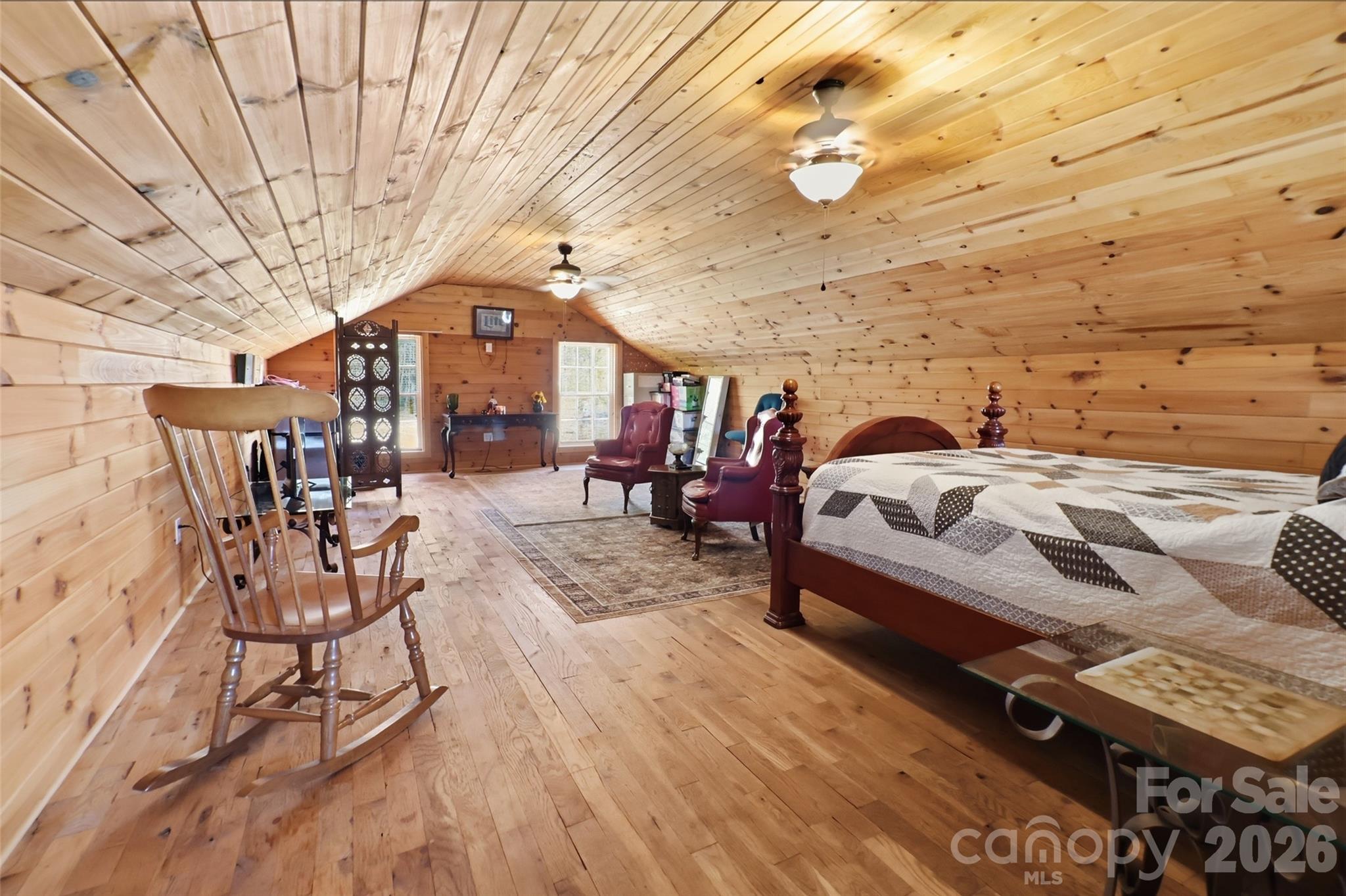 724 Hillcrest Drive Property Photo 32
