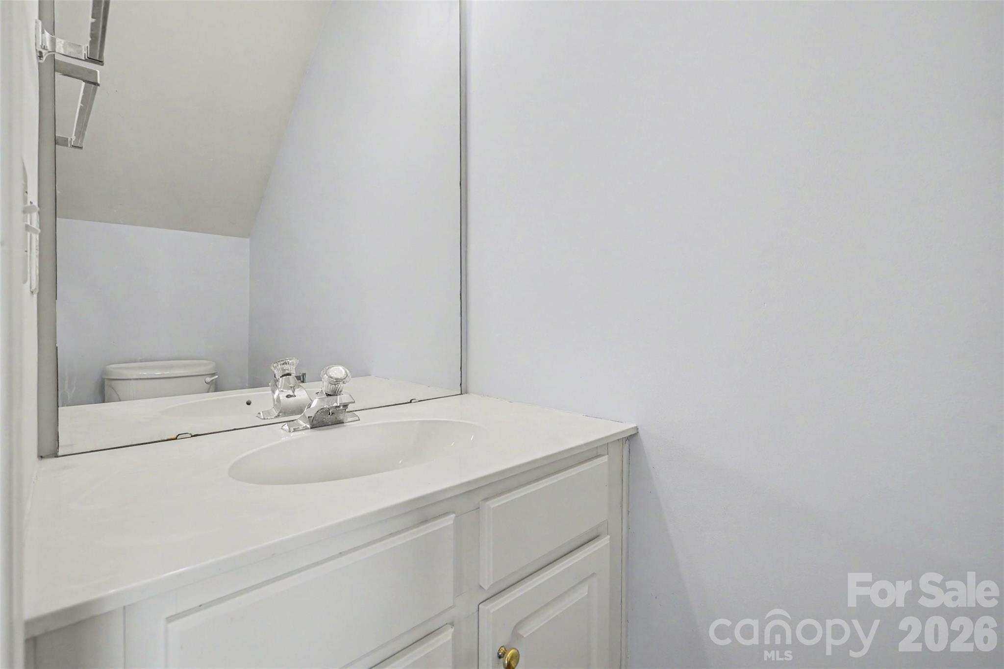 2410 Normancrest Court Property Photo 10