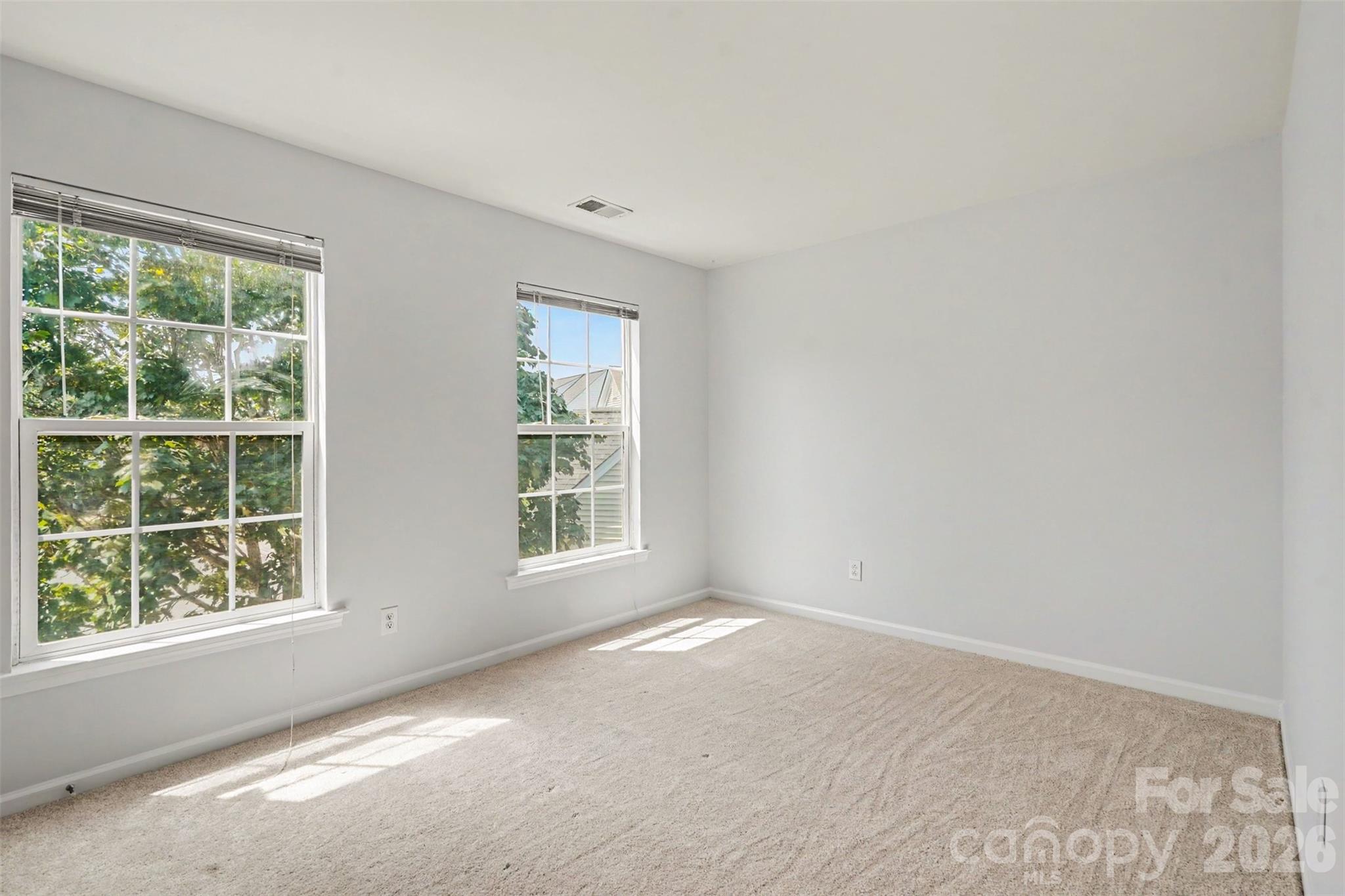 2410 Normancrest Court Property Photo 17