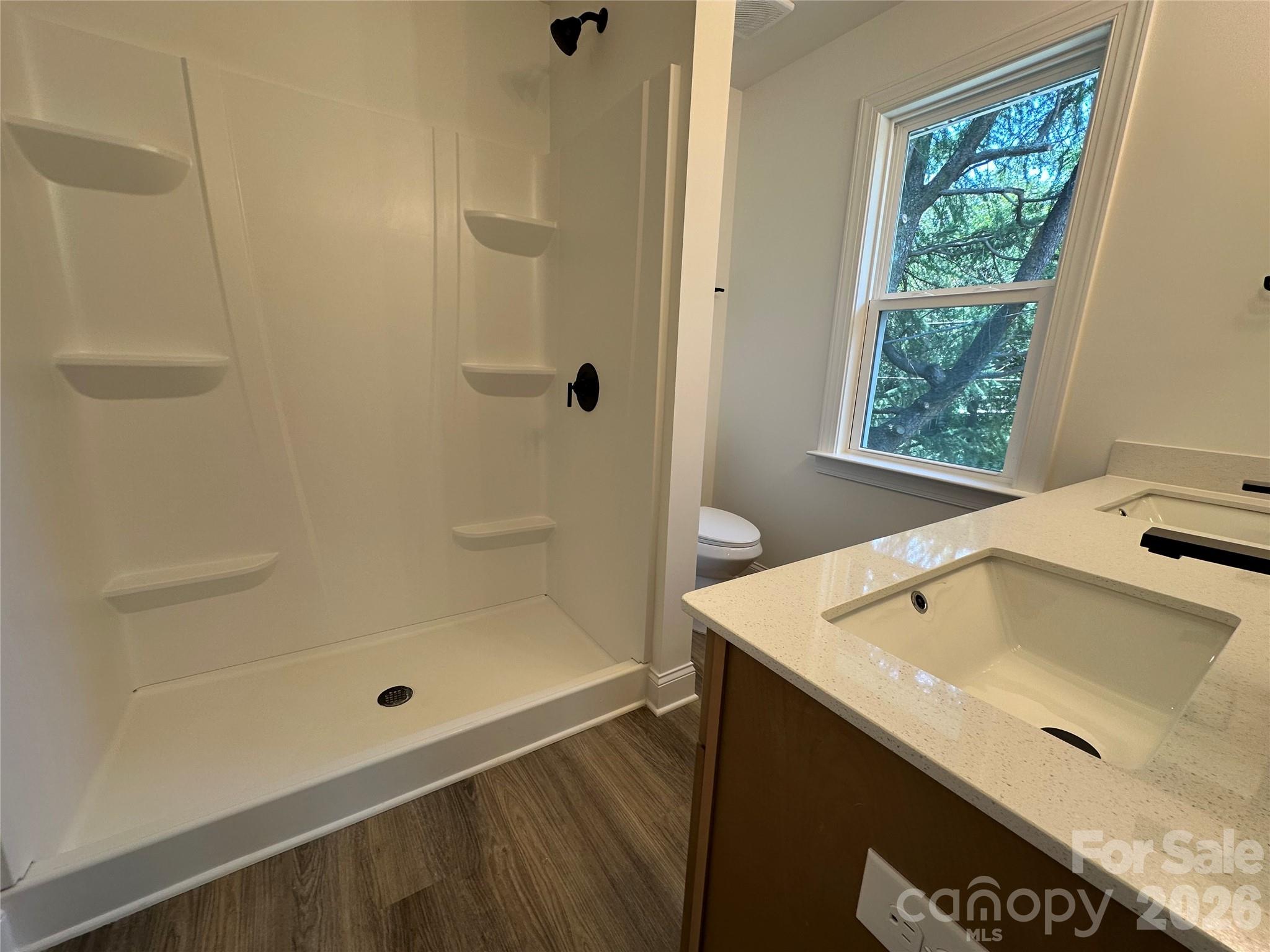 816.5 Frederick Street Property Photo 9