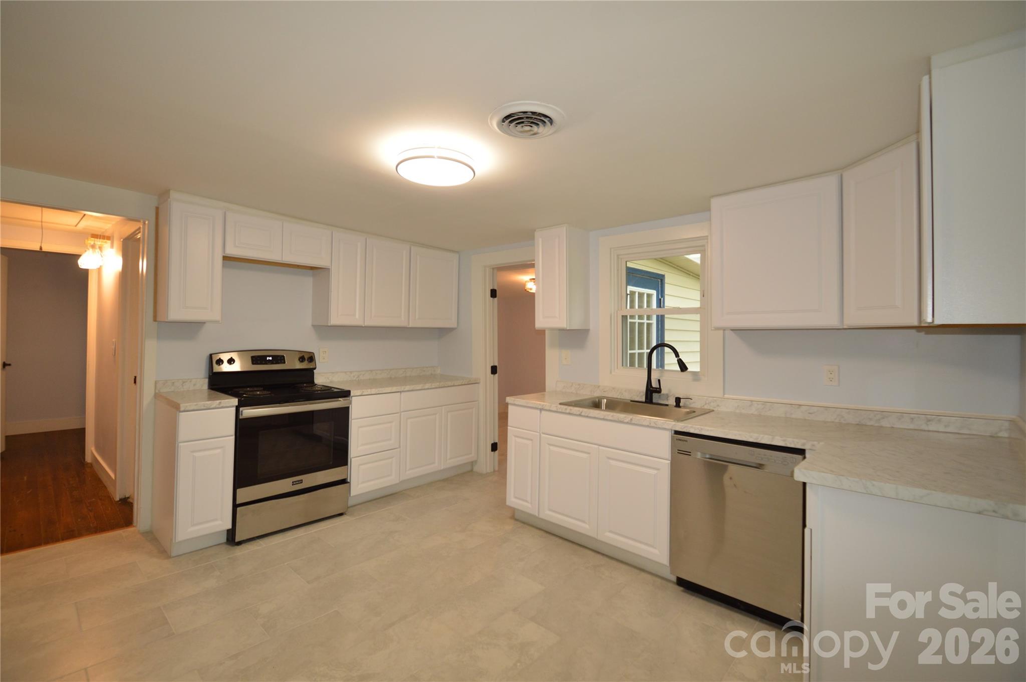 30 Porter Street Property Photo 17