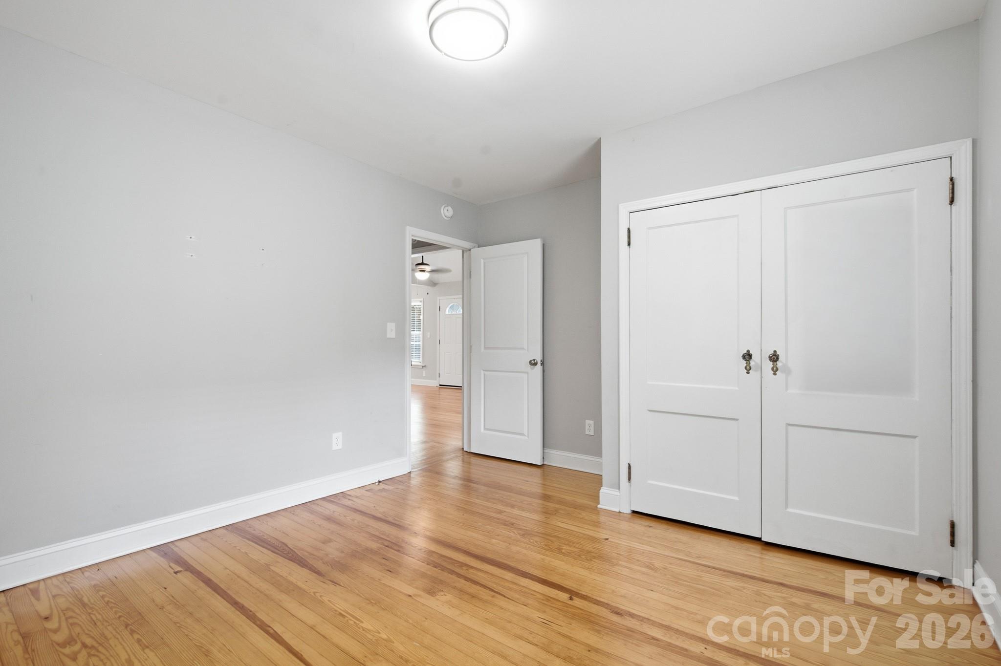 626 S Green Street Property Photo 14
