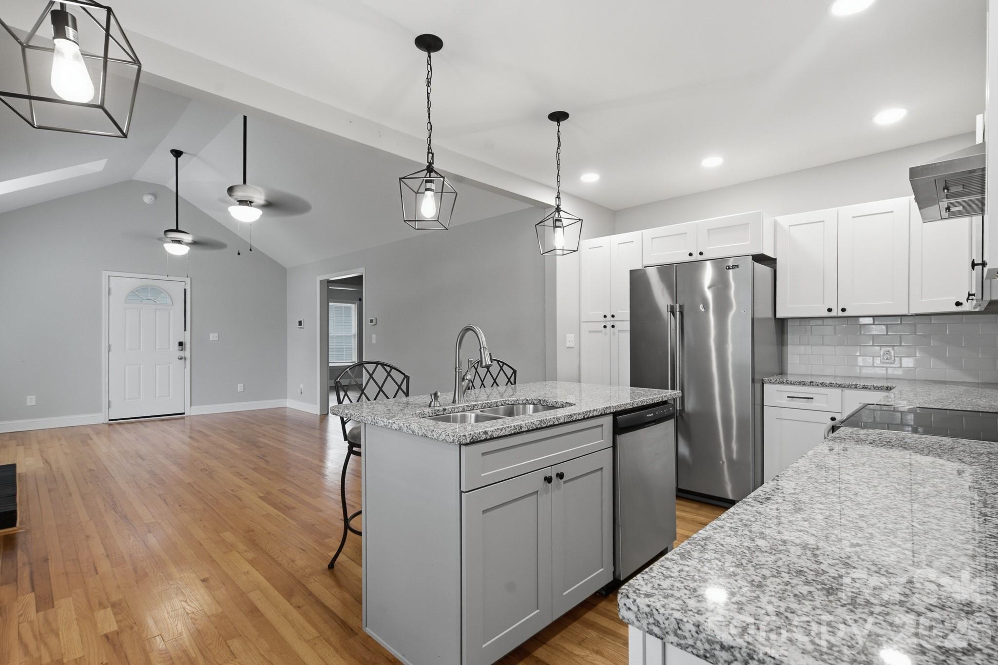 626 S Green Street Property Photo 30
