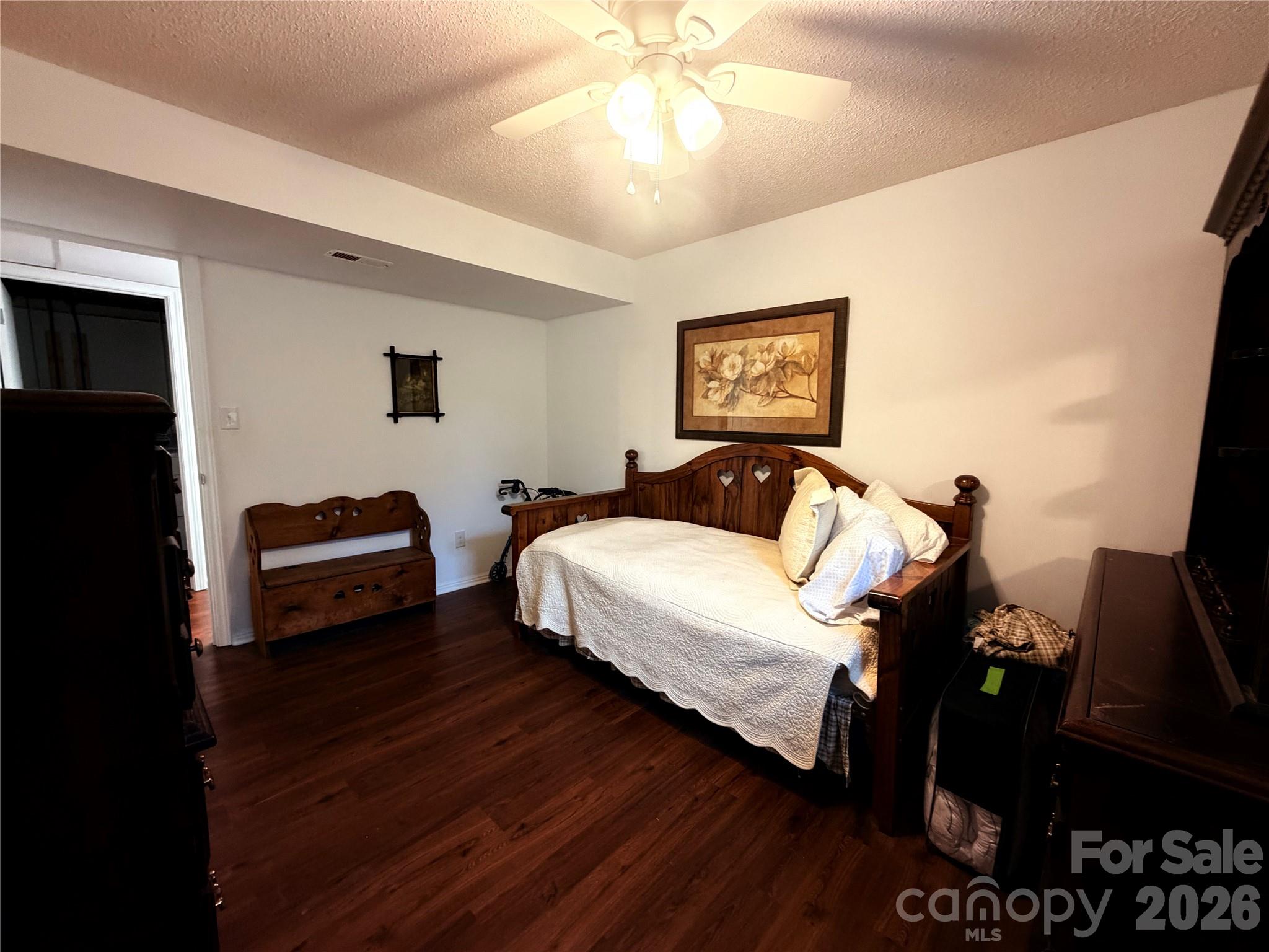 1000 Beaumont Poplar Street Property Photo 36
