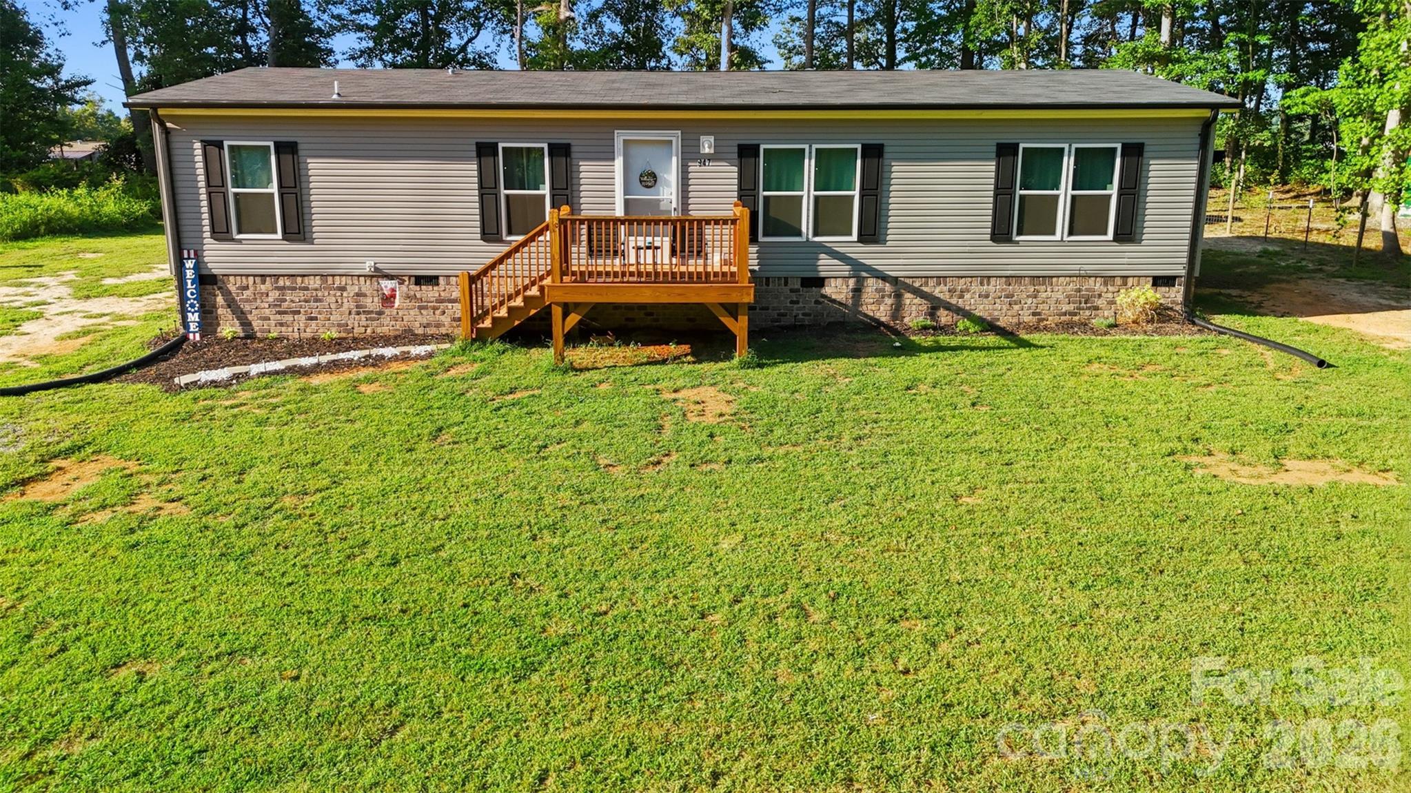 947 Jay Burke Road Property Photo 1