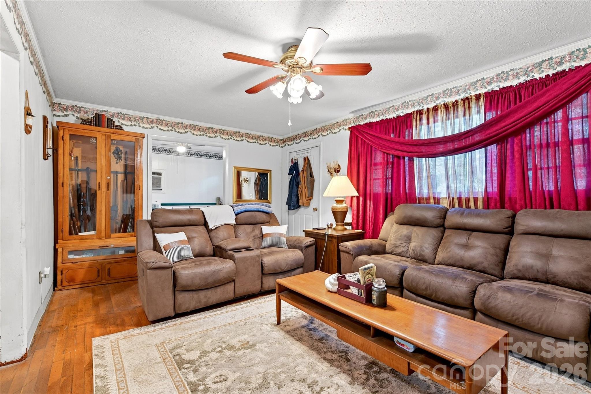 55 Edwards Drive Property Photo 8