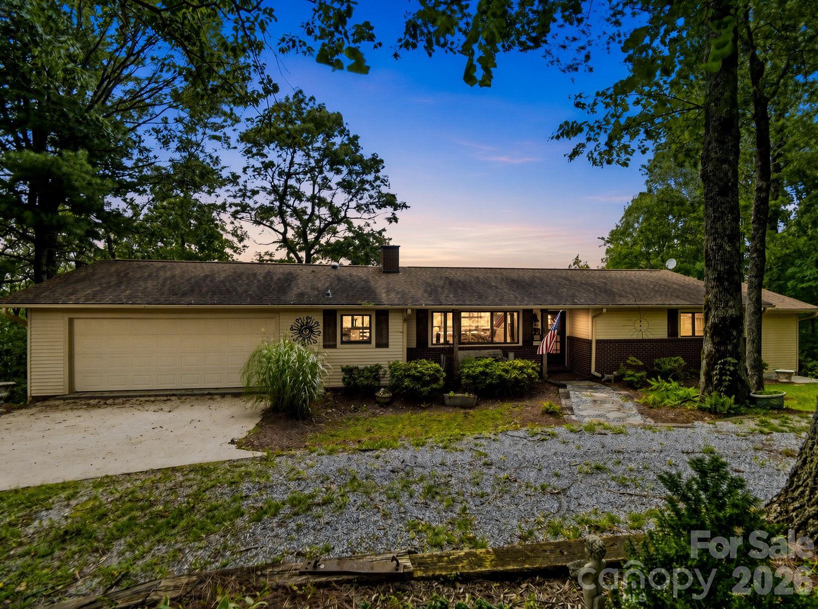 327 Summit Road Property Photo 1
