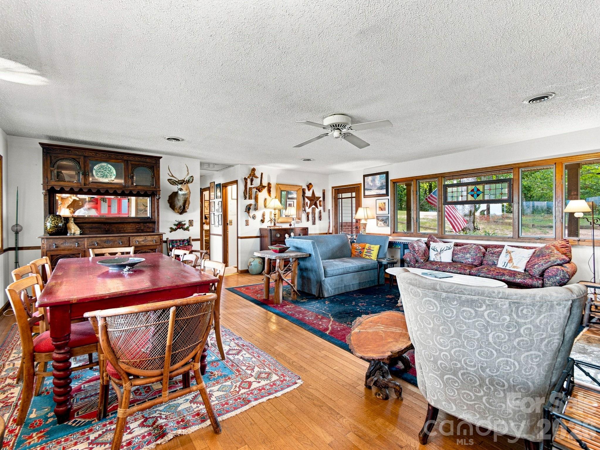 327 Summit Road Property Photo 15