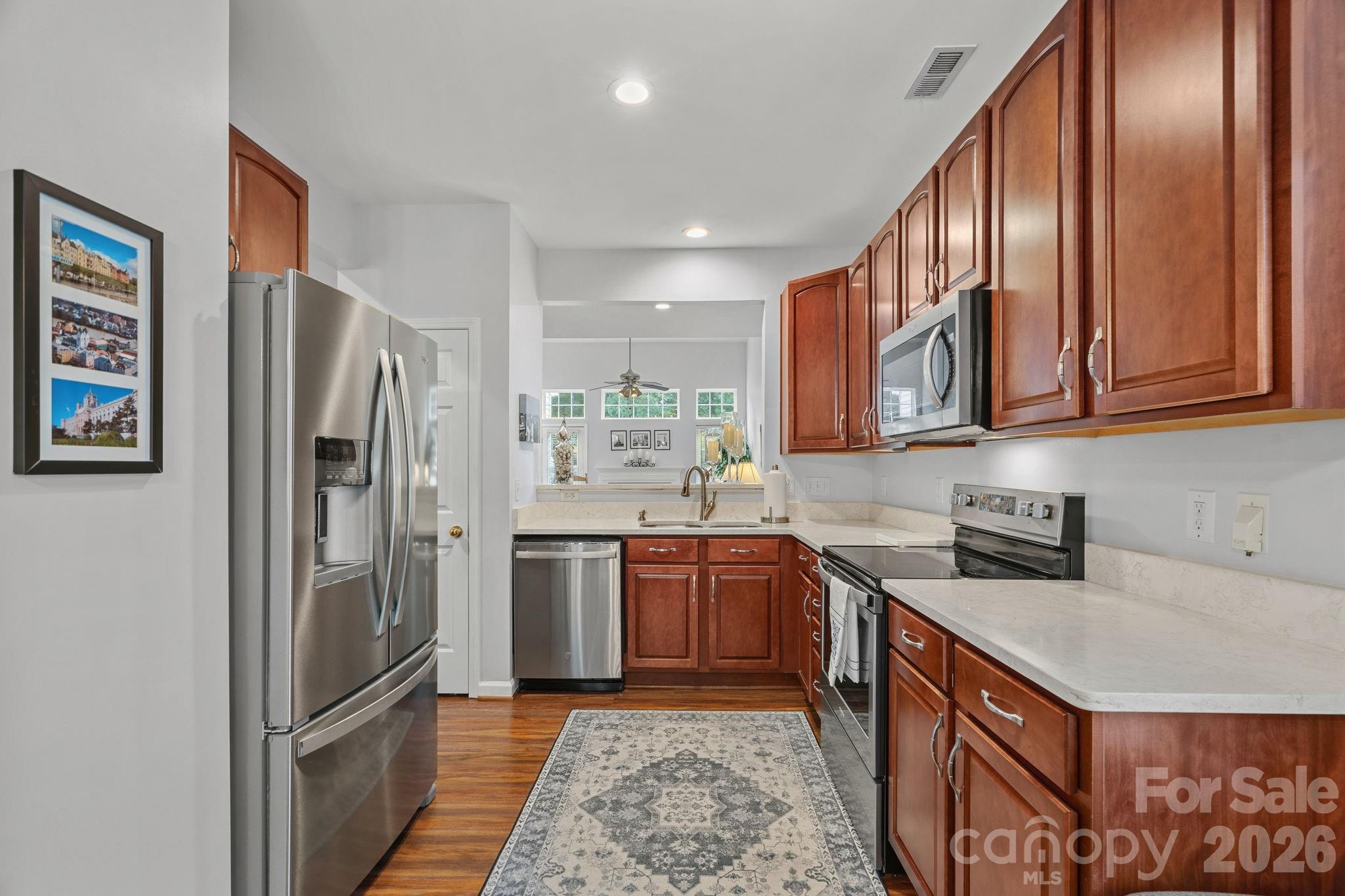 1628 Backcreek Lane Property Photo 10
