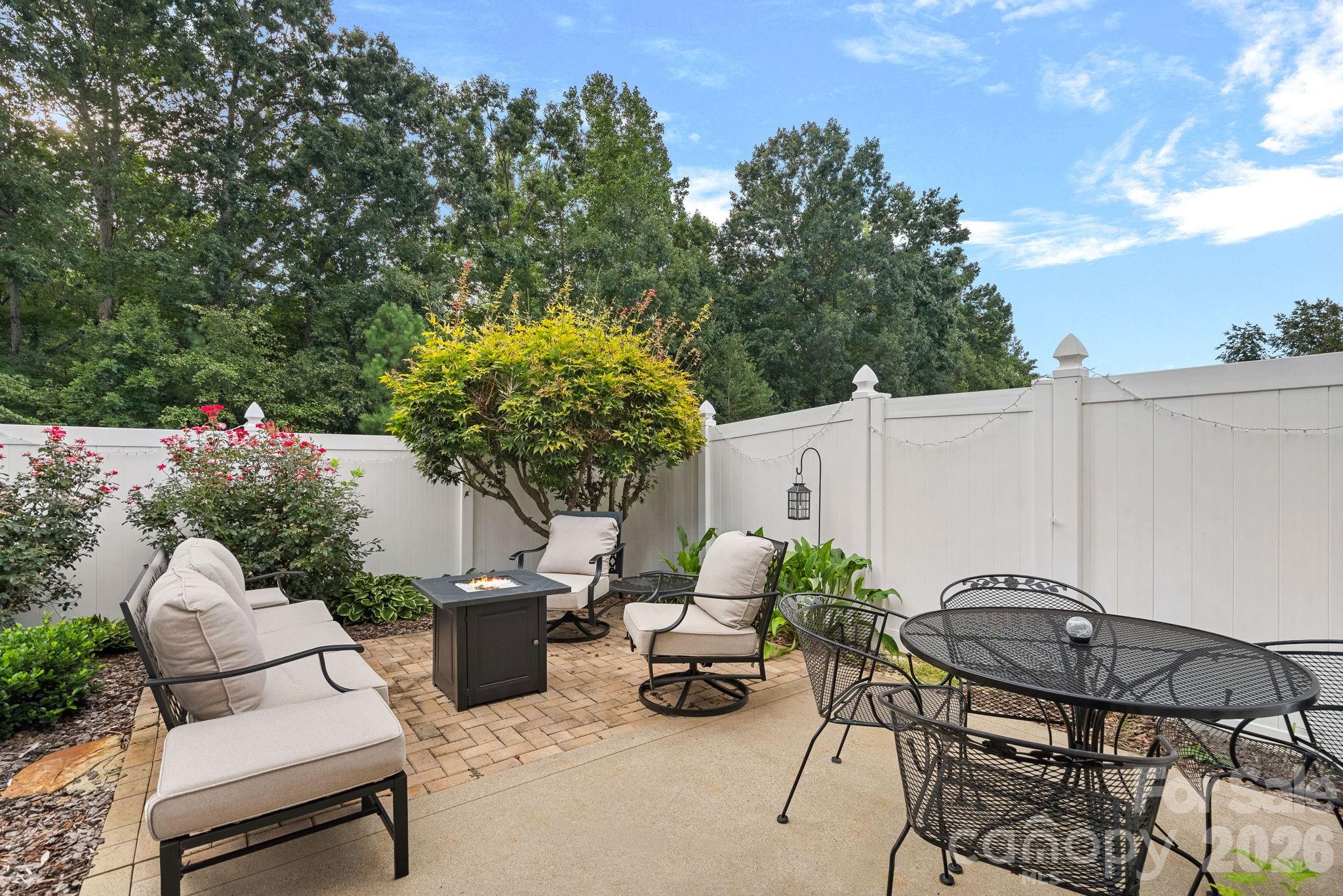 1628 Backcreek Lane Property Photo 31