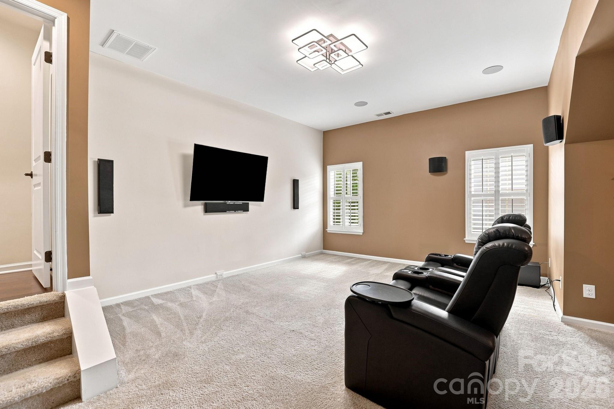 4742 Phifer Crest Court Property Photo 35