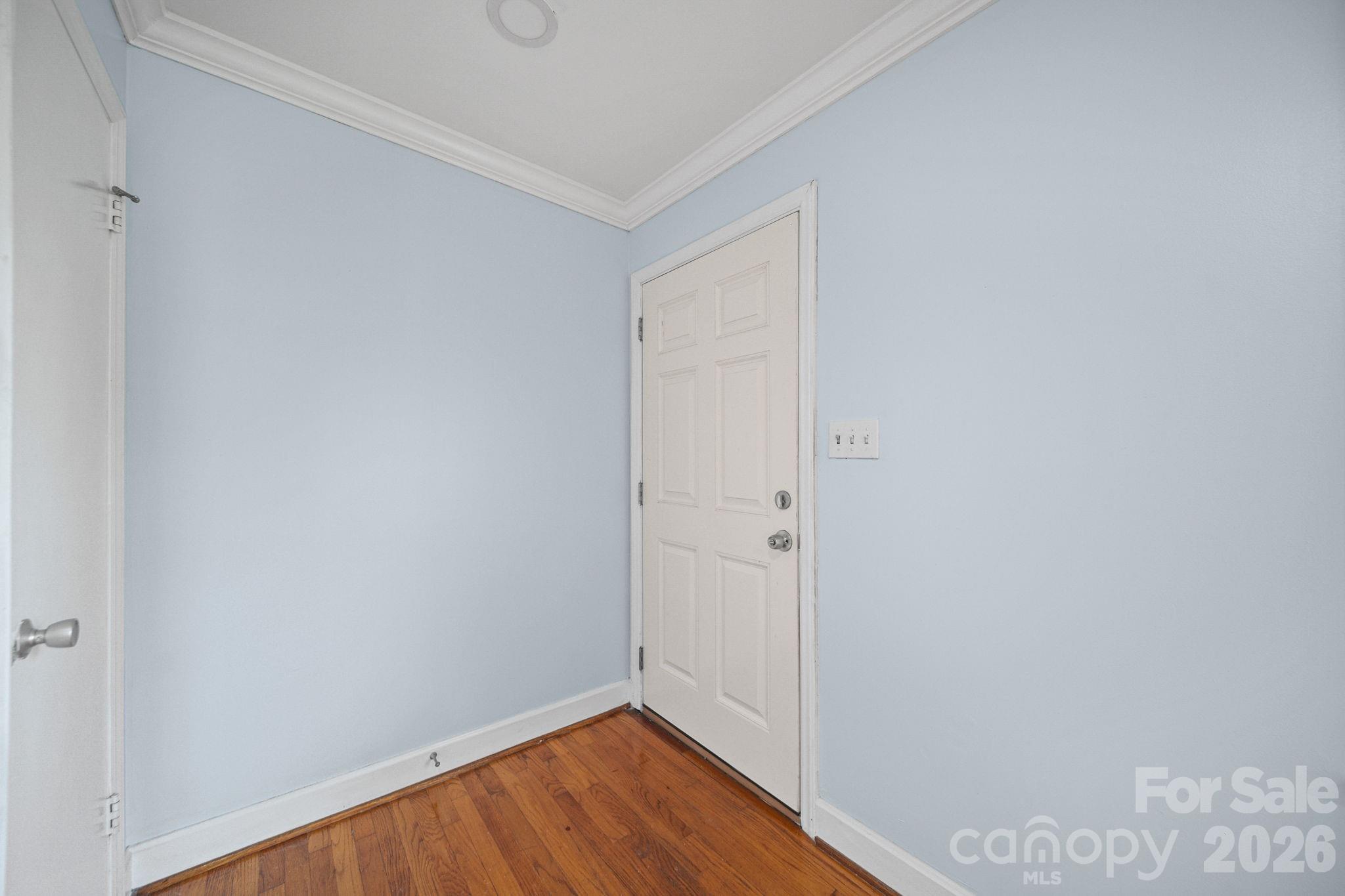 3029 Rosehill Drive Property Photo 3