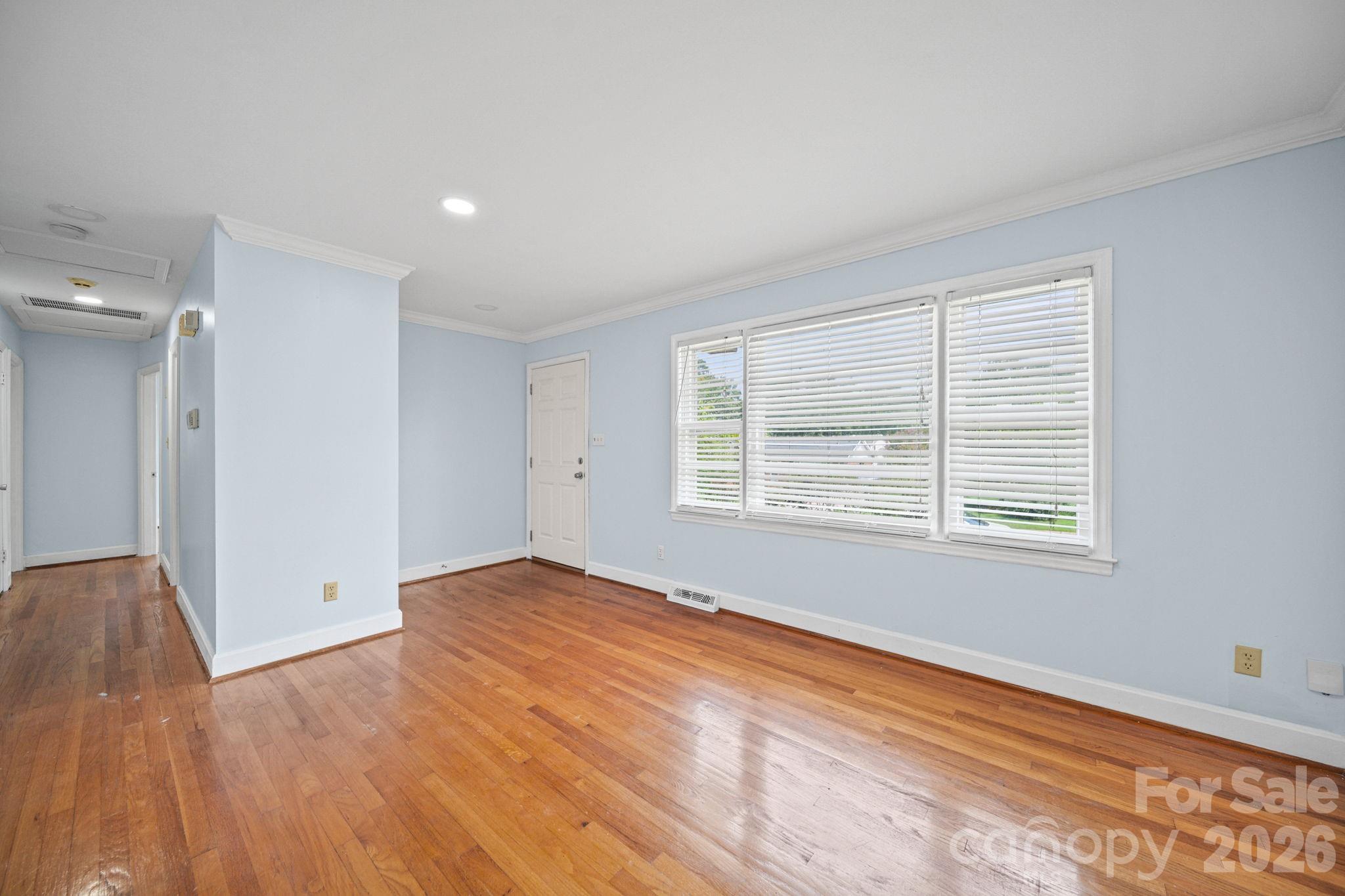3029 Rosehill Drive Property Photo 4