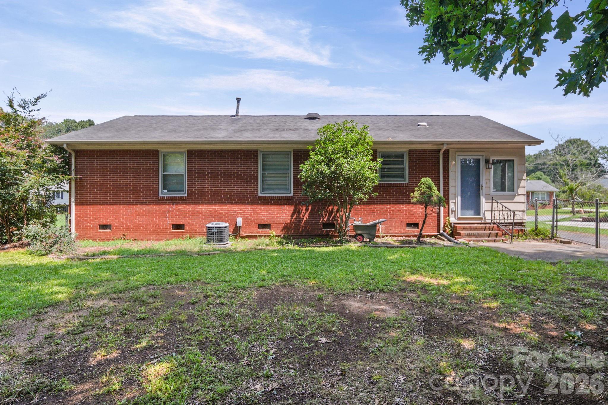3029 Rosehill Drive Property Photo 32