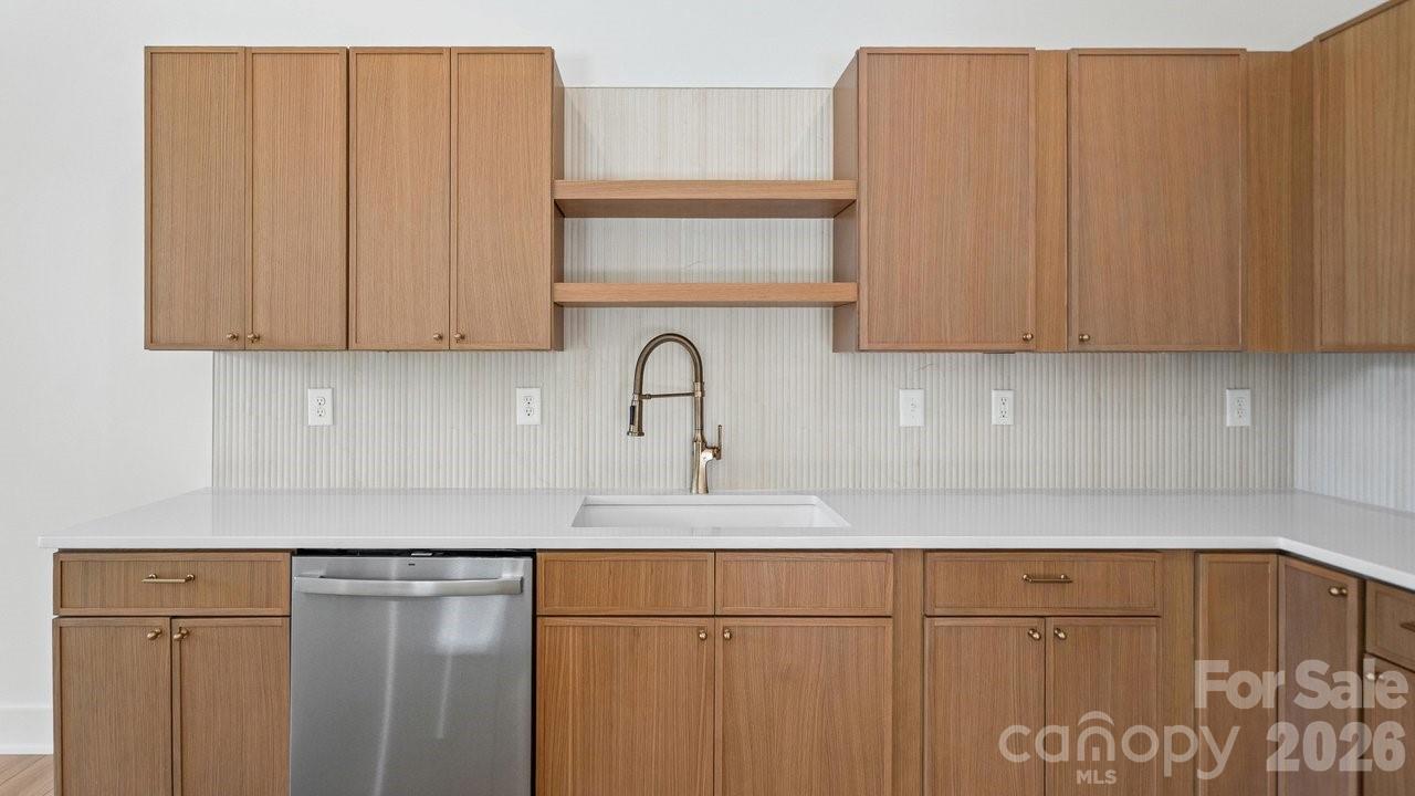 146 Norris Drive Property Photo 12