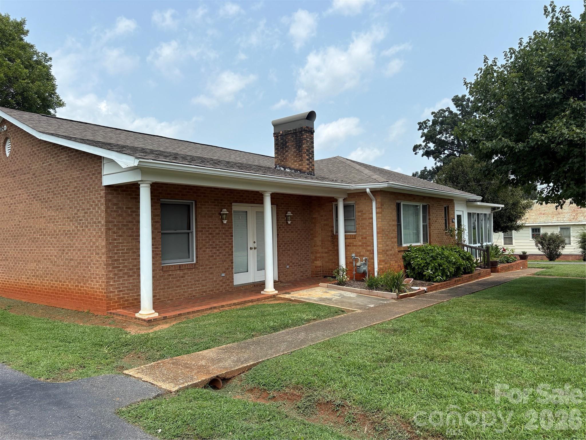 1308 Salem Road Property Photo 3