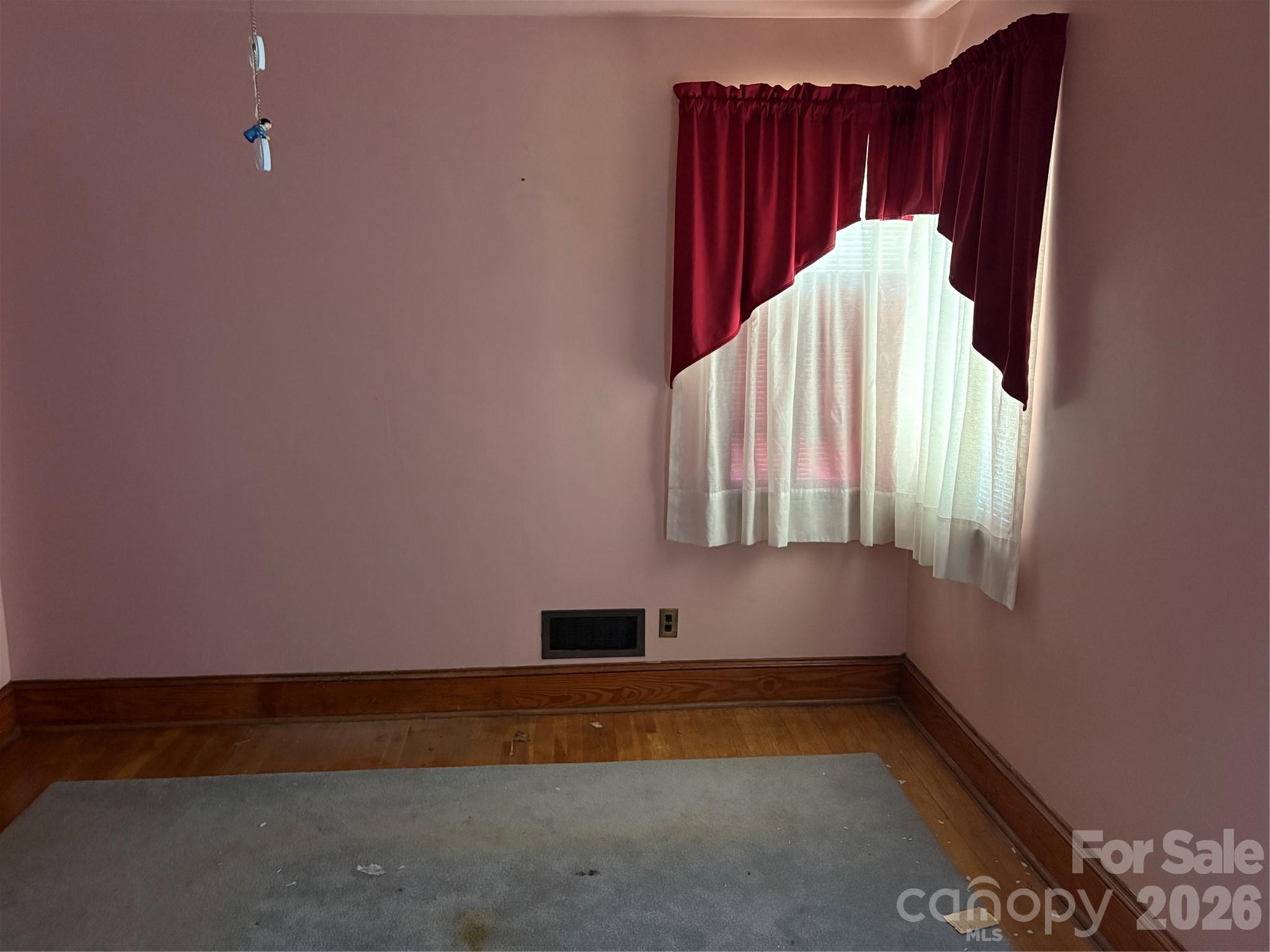 1308 Salem Road Property Photo 5