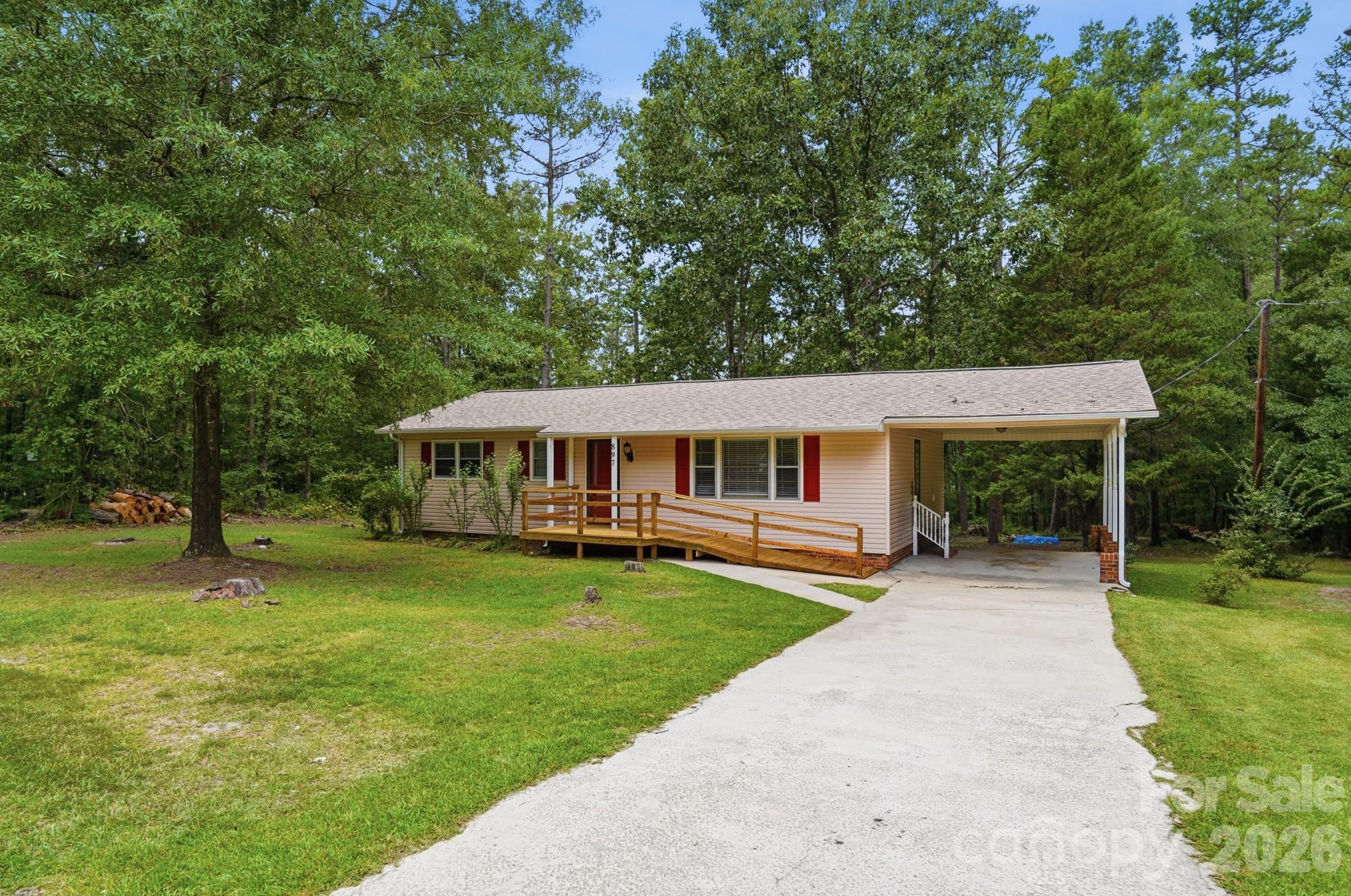 897 Community Lane Property Photo 1