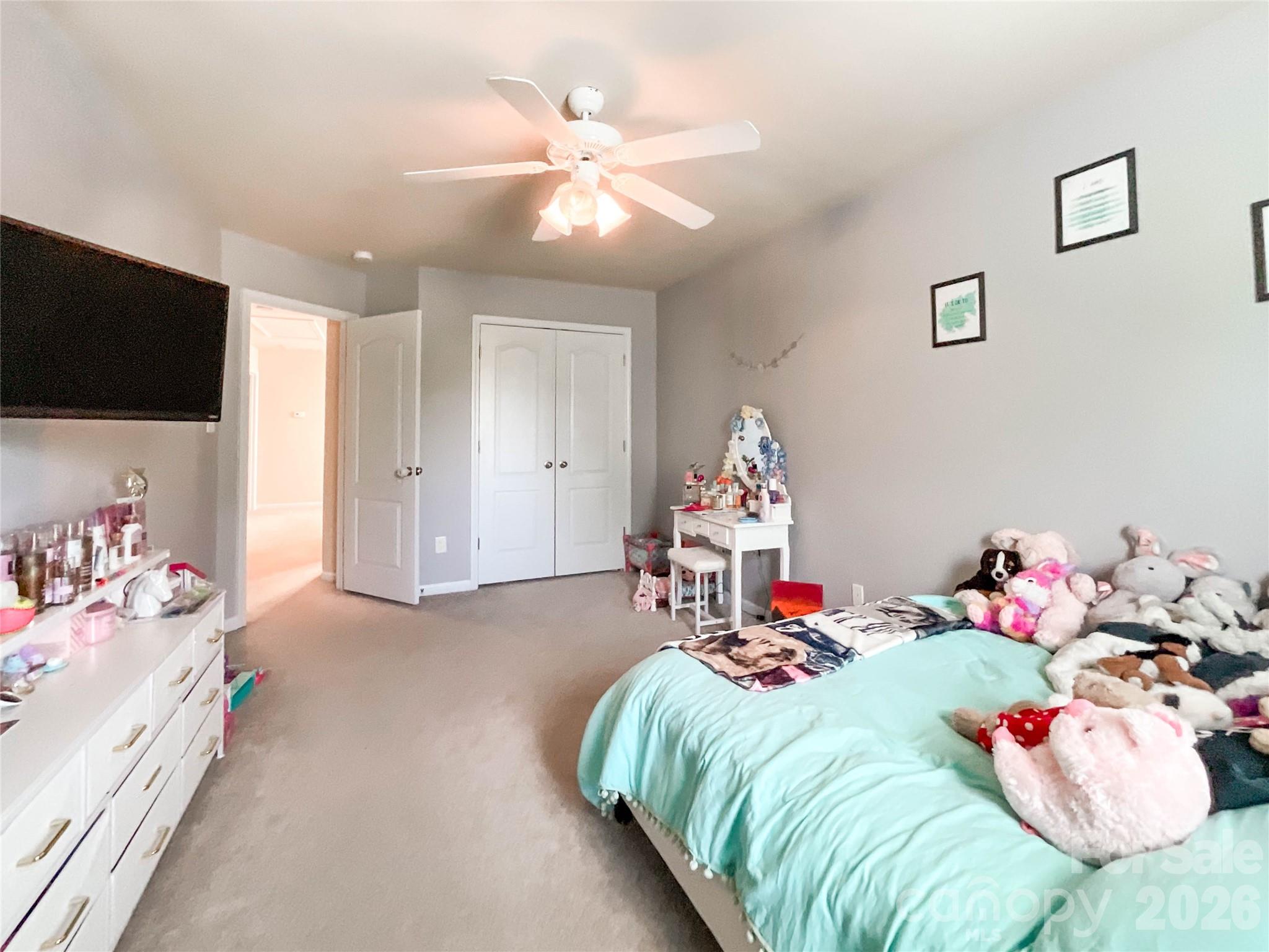 1033 Mountain Laurel Court Property Photo 19