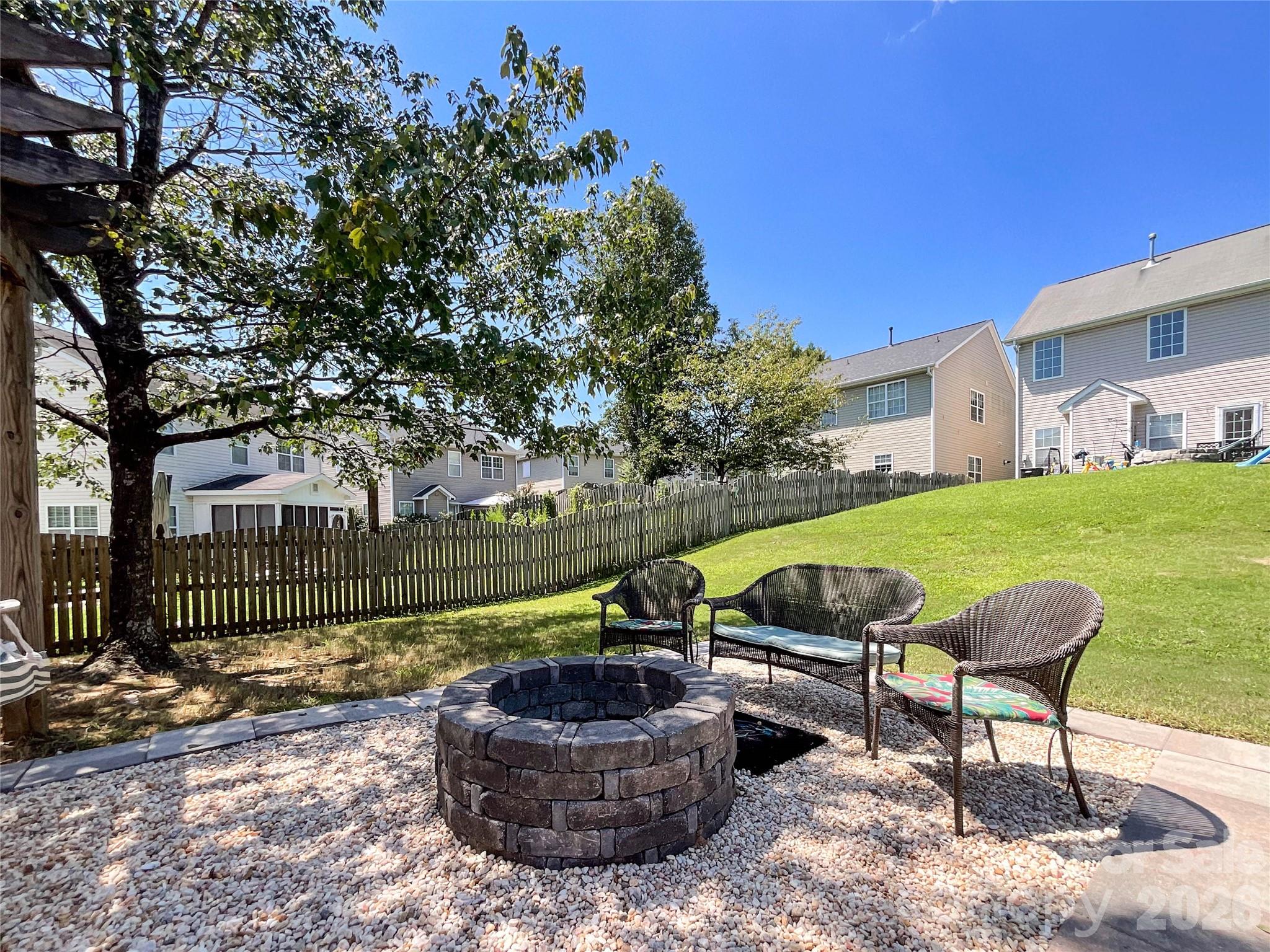 1033 Mountain Laurel Court Property Photo 36