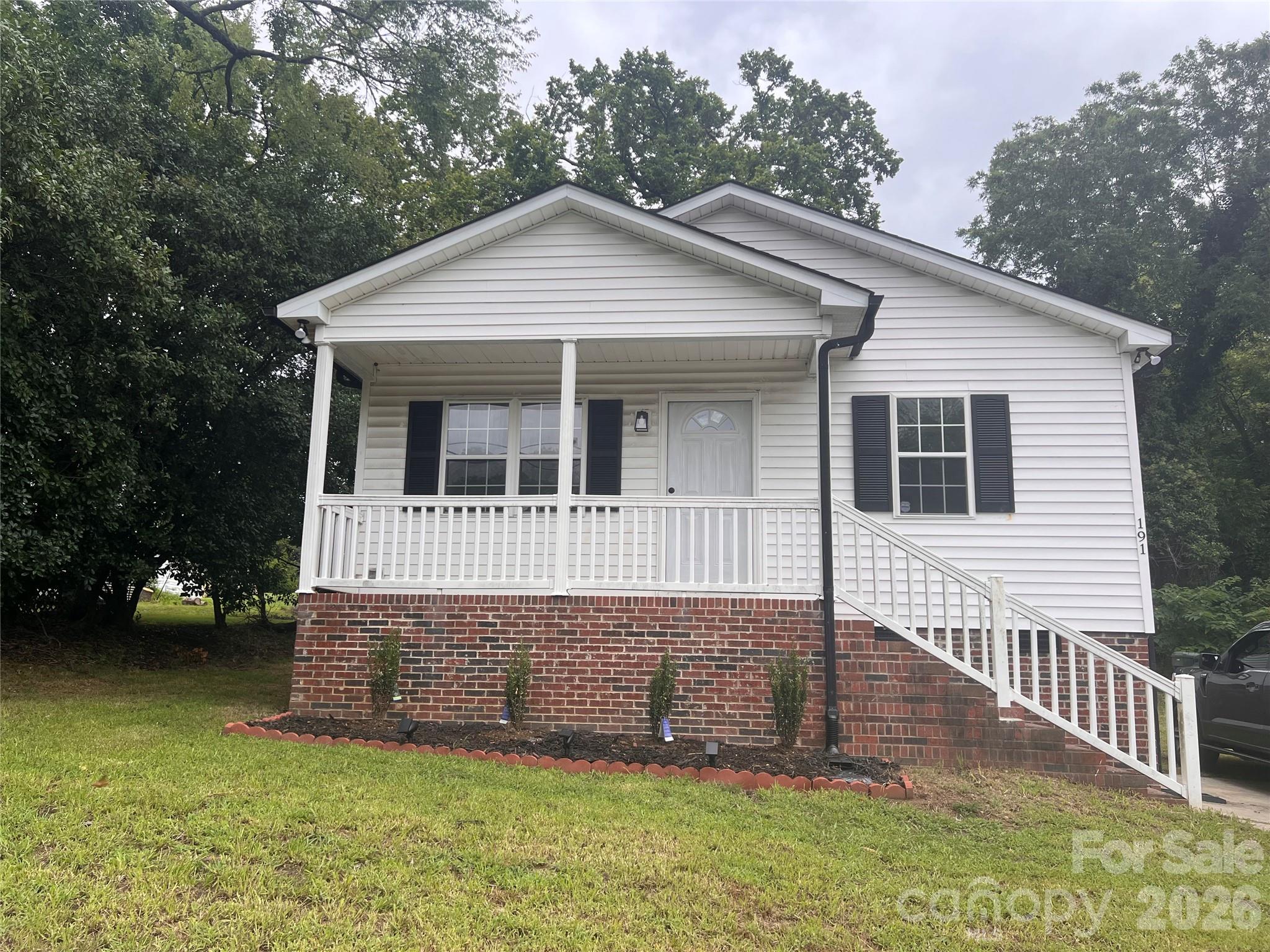 191 Mahan Street Property Photo 1