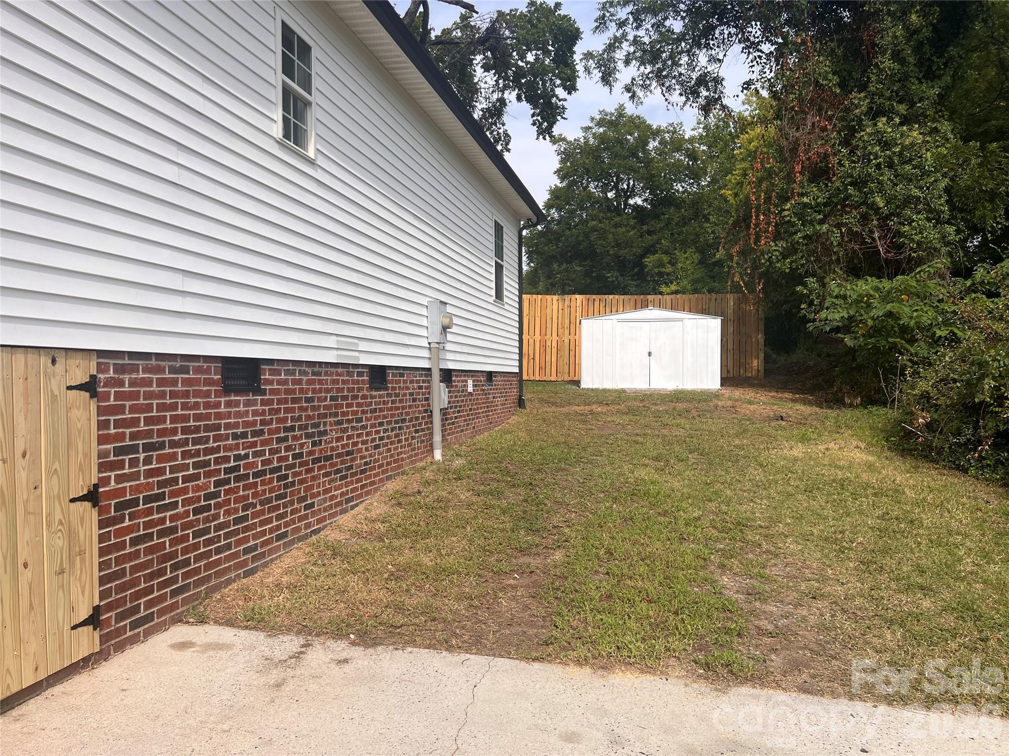 191 Mahan Street Property Photo 32