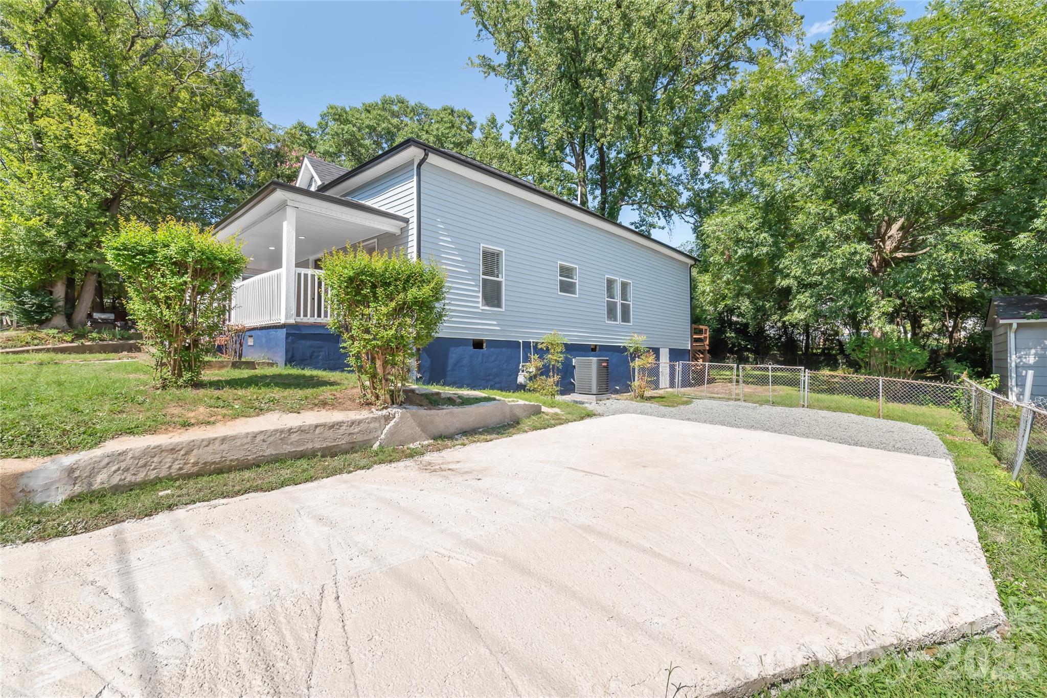 458 Allison Street Property Photo 3