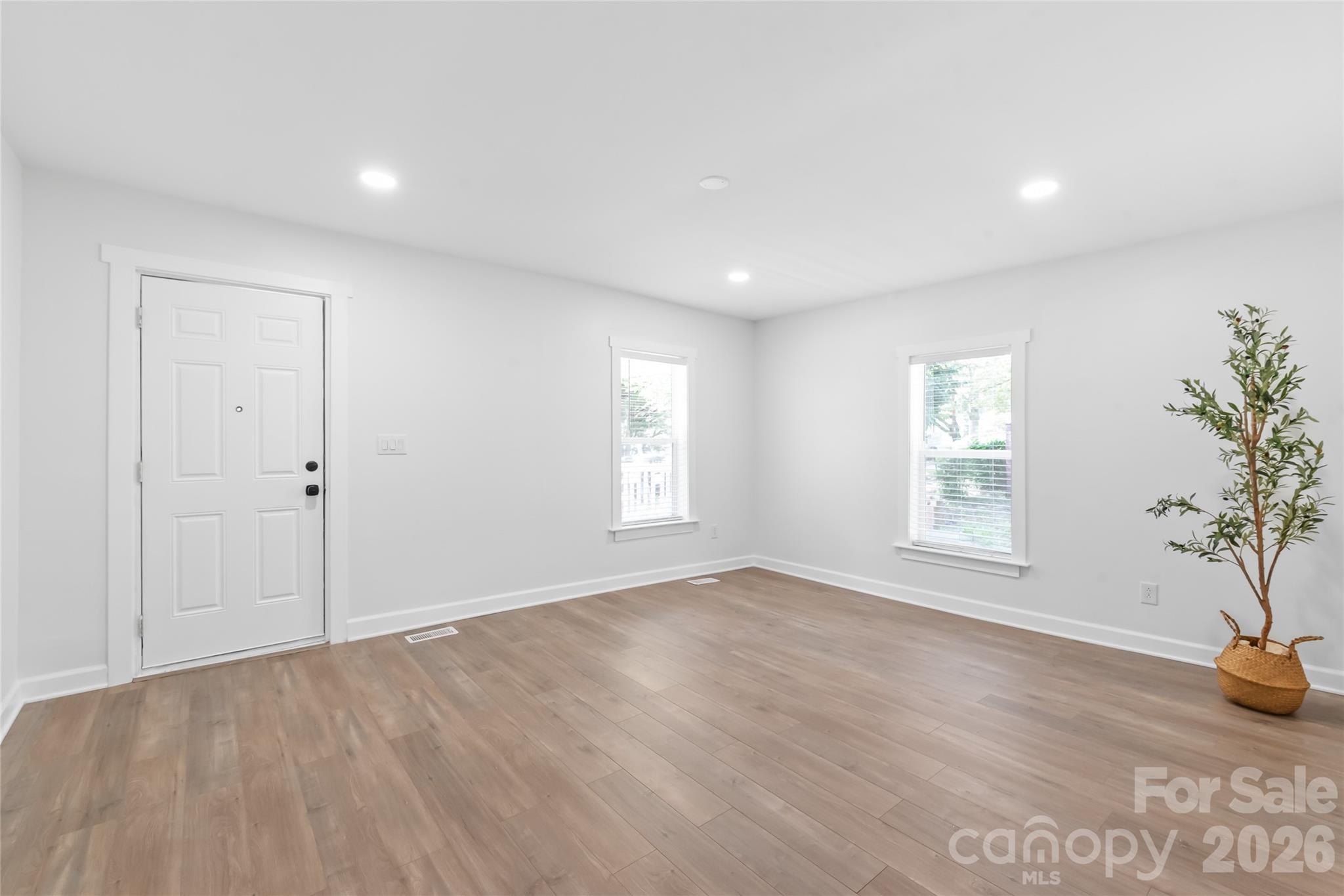 458 Allison Street Property Photo 6