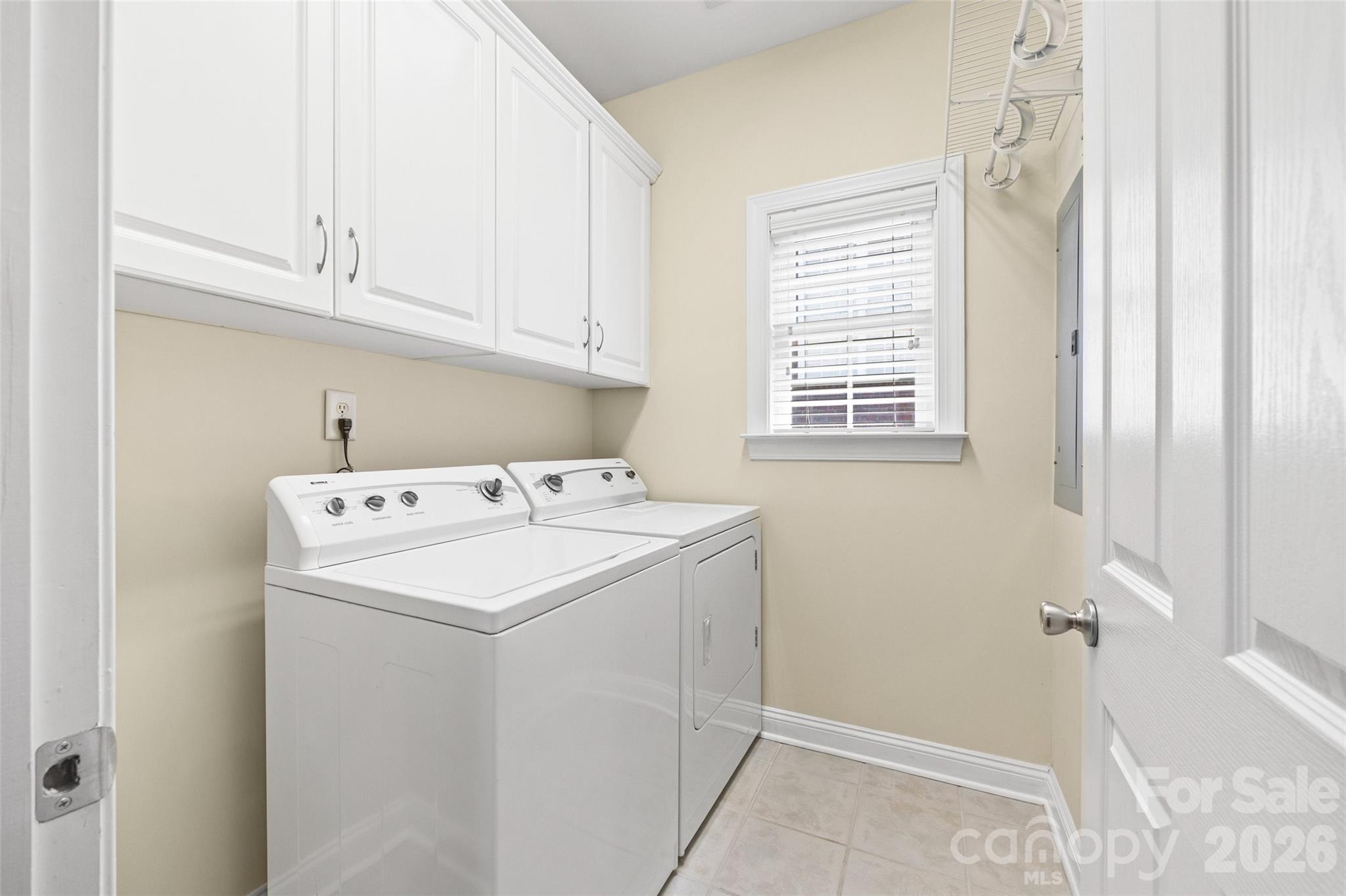 771 Cherry Hills Place Property Photo 18