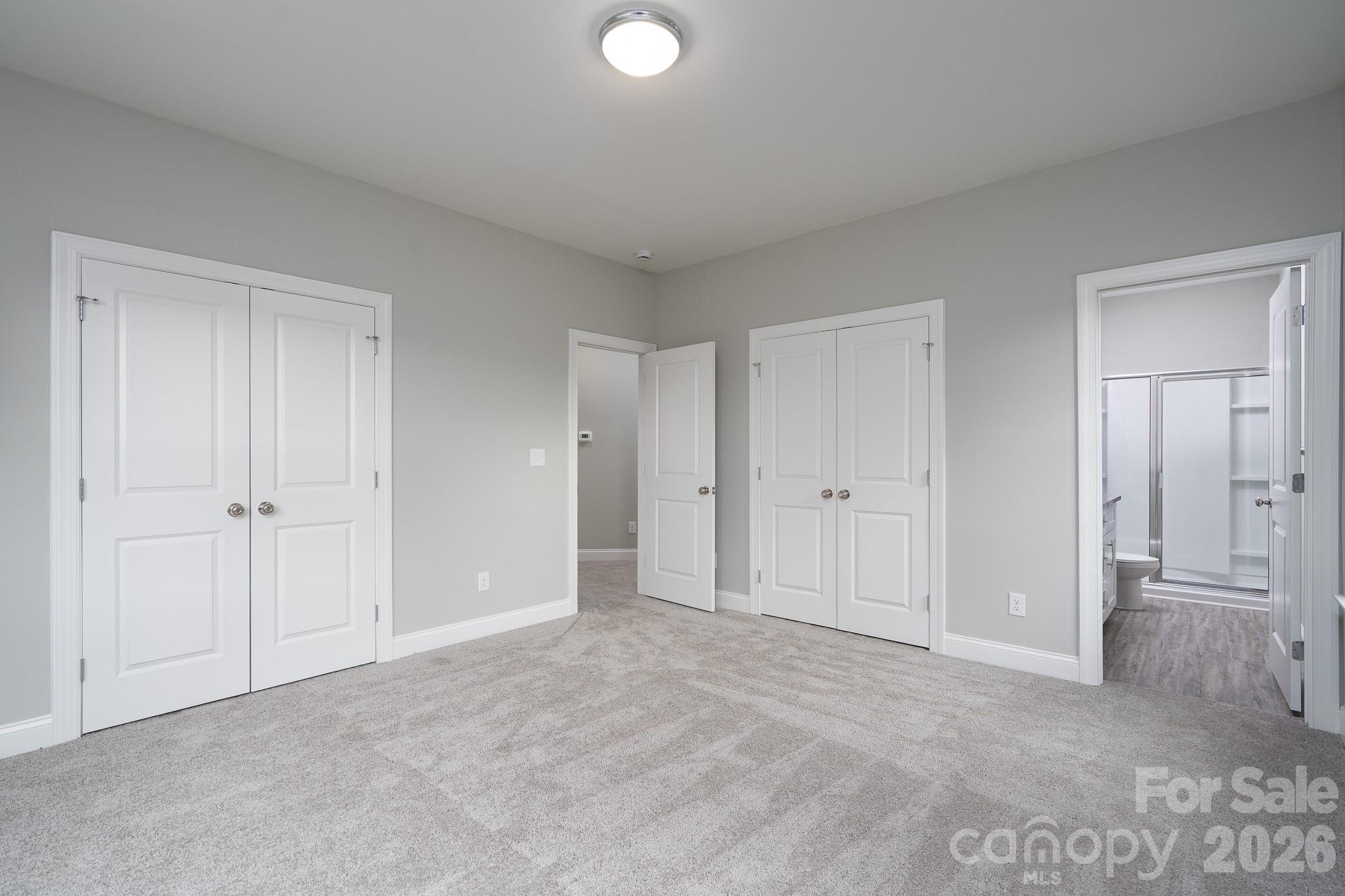207 E Elm Street Property Photo 7