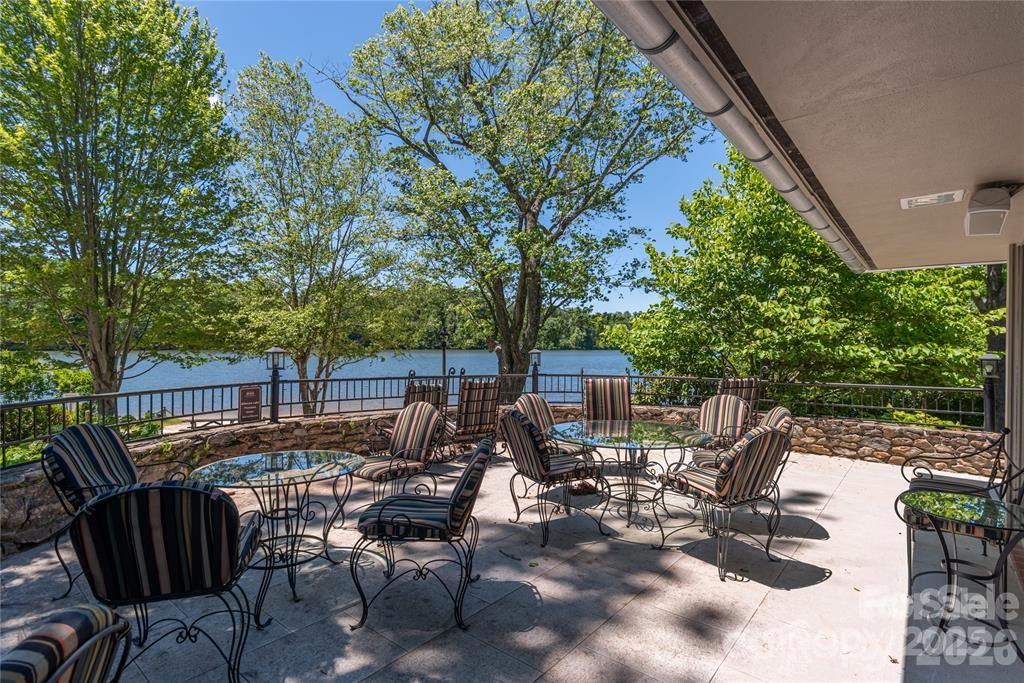 308 Fennel Dun Circle Property Photo 30
