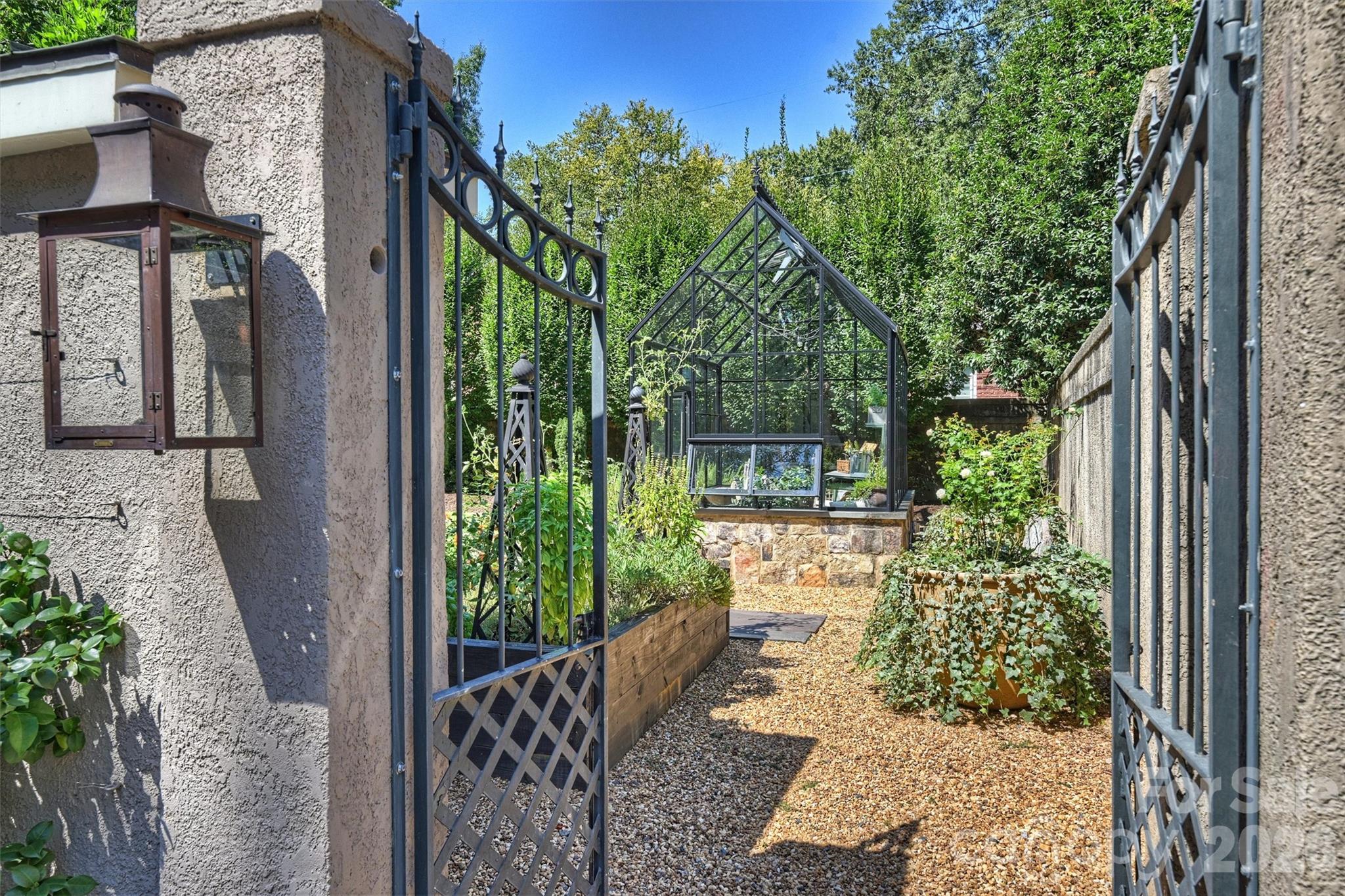 1820 Dilworth Road Property Photo 47
