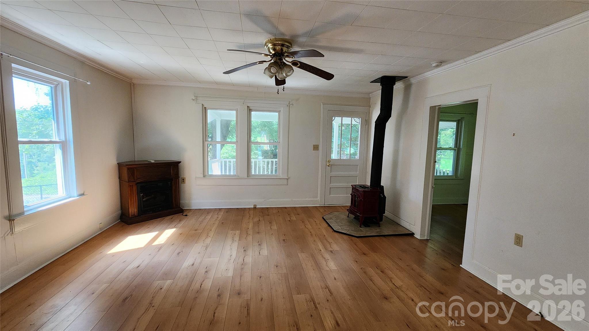 844 Connahetta Street Property Photo 13