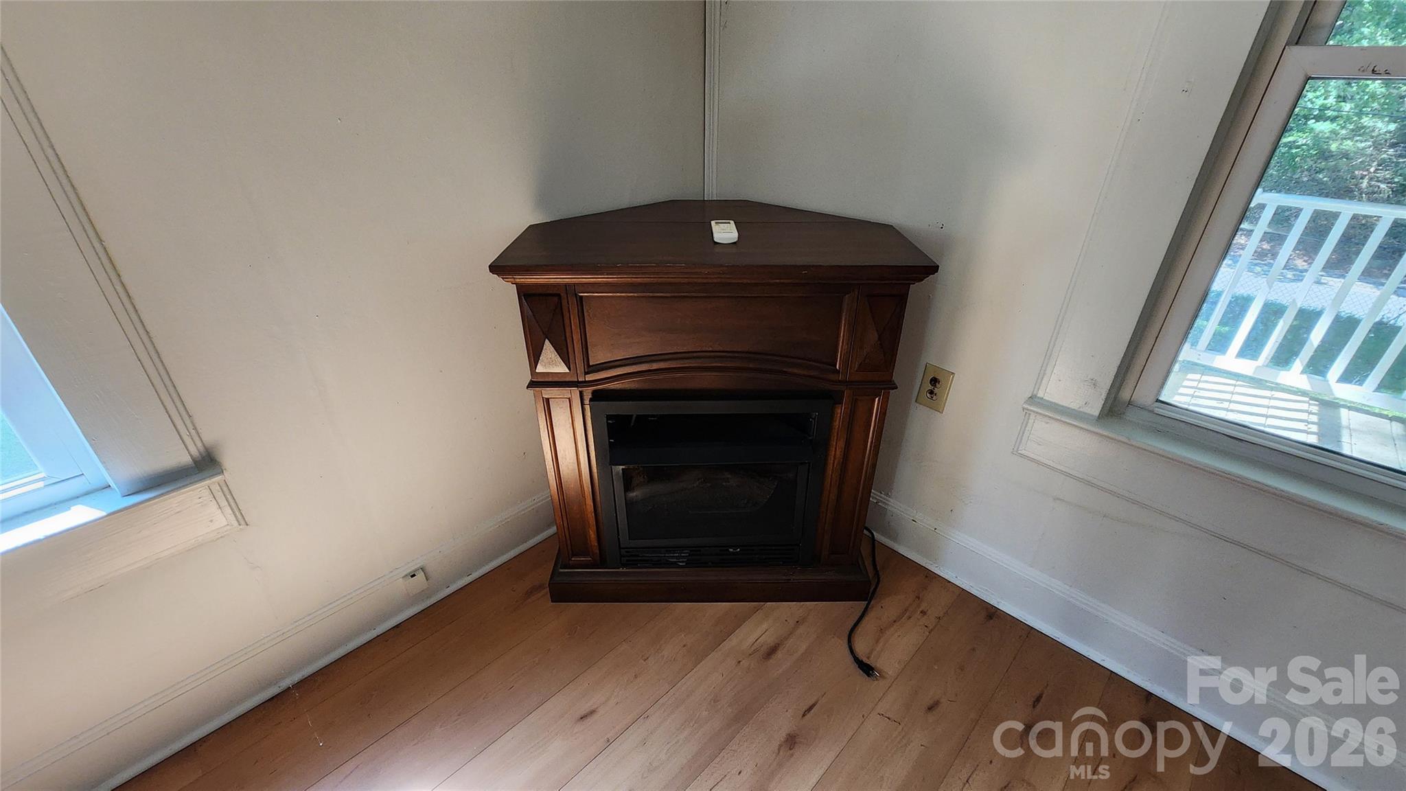 844 Connahetta Street Property Photo 14