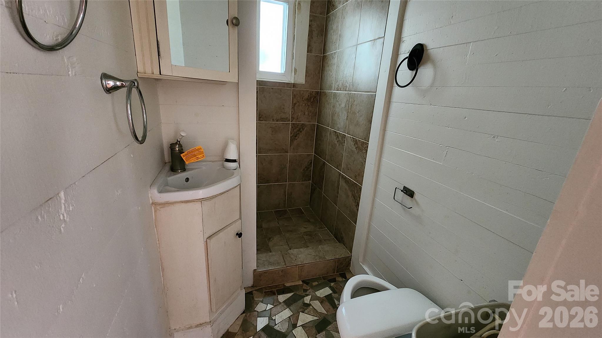 844 Connahetta Street Property Photo 20