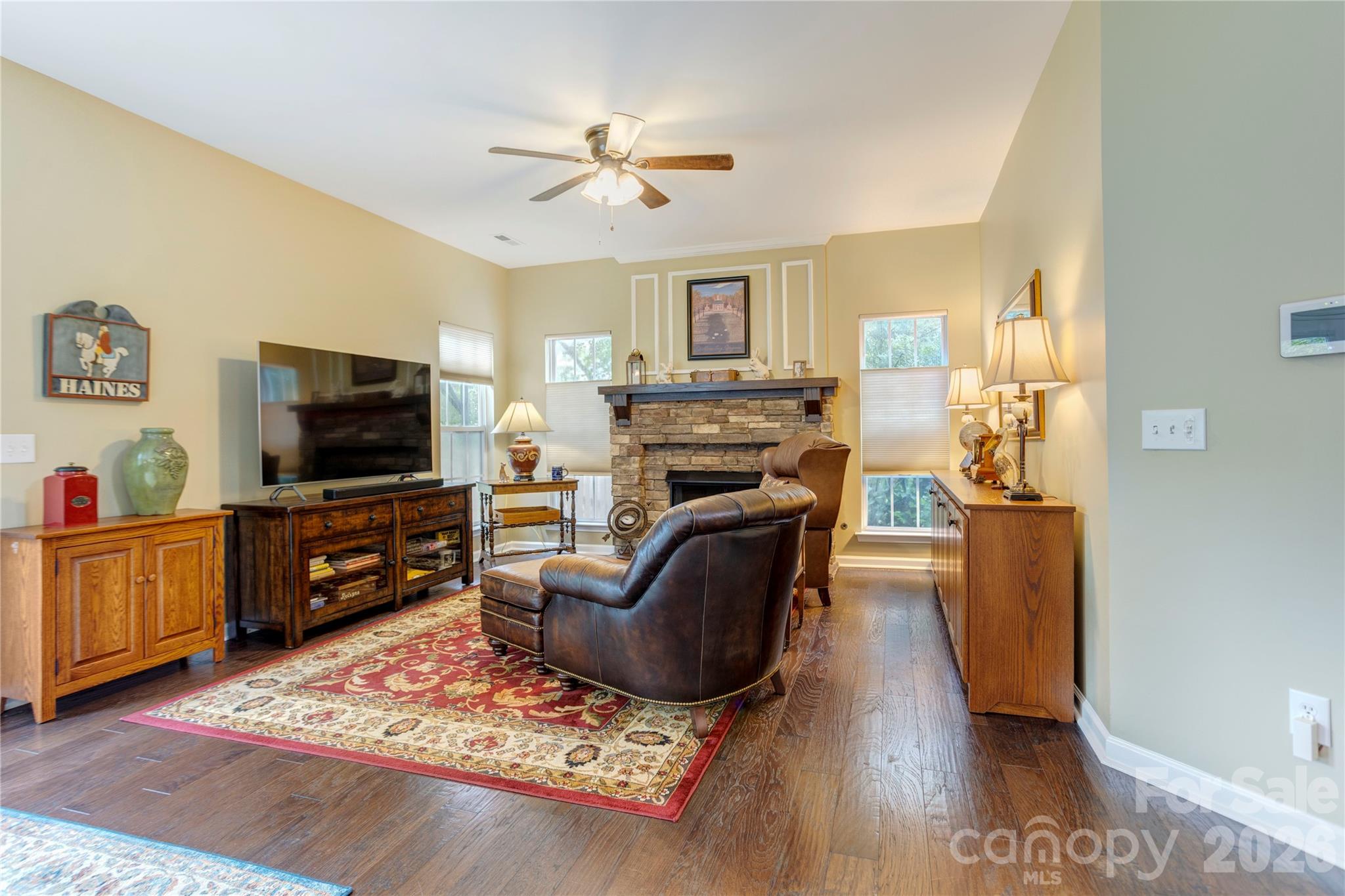 1428 Lockhart Place Property Photo 5