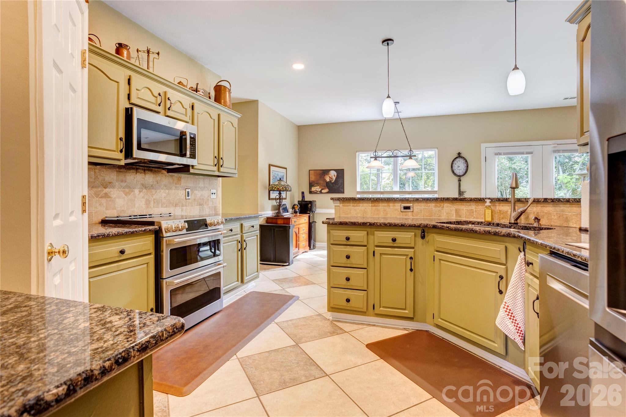 1428 Lockhart Place Property Photo 7