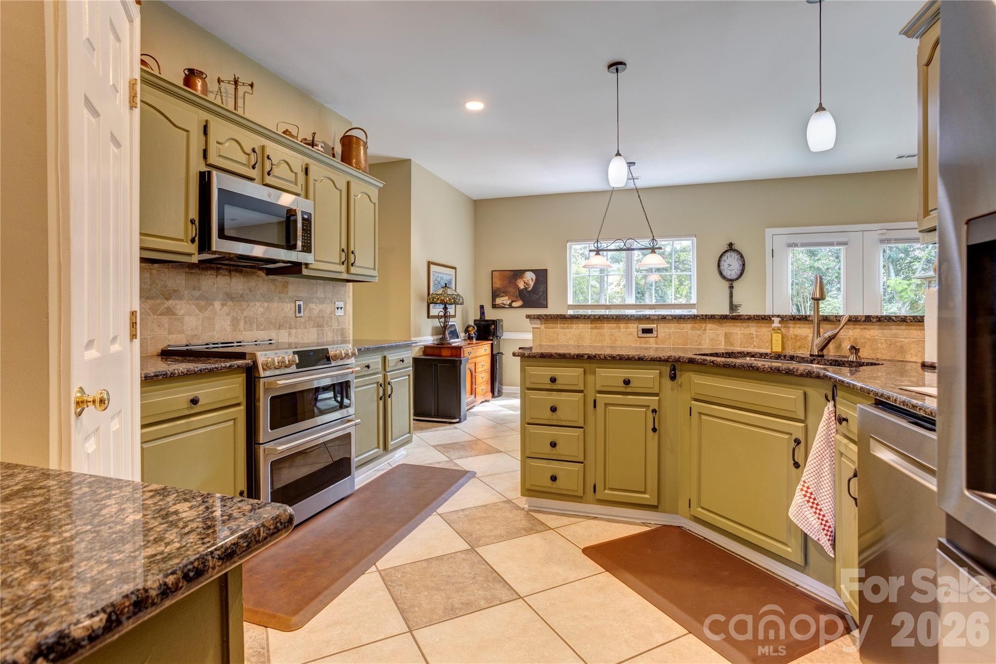 1428 Lockhart Place Property Photo 8