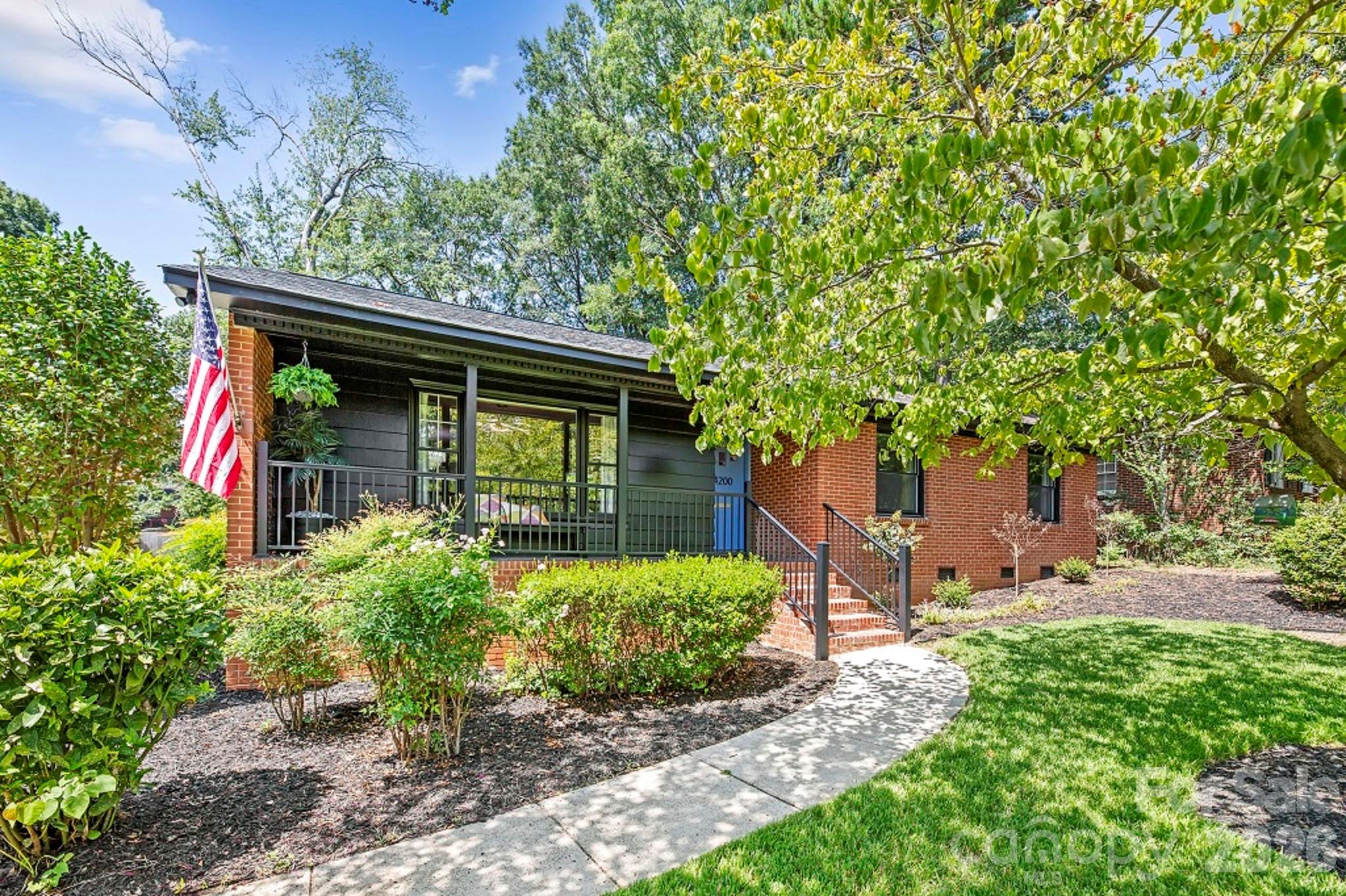 4200 Murrayhill Road Property Photo 1